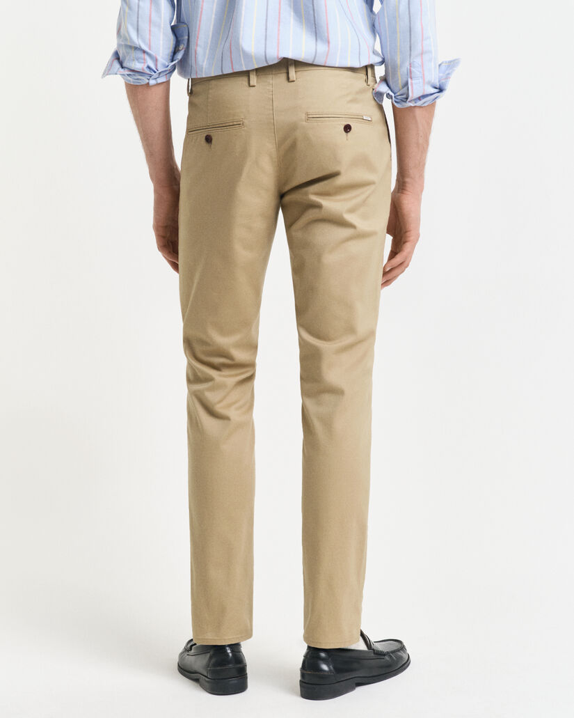 Slim Fit chino