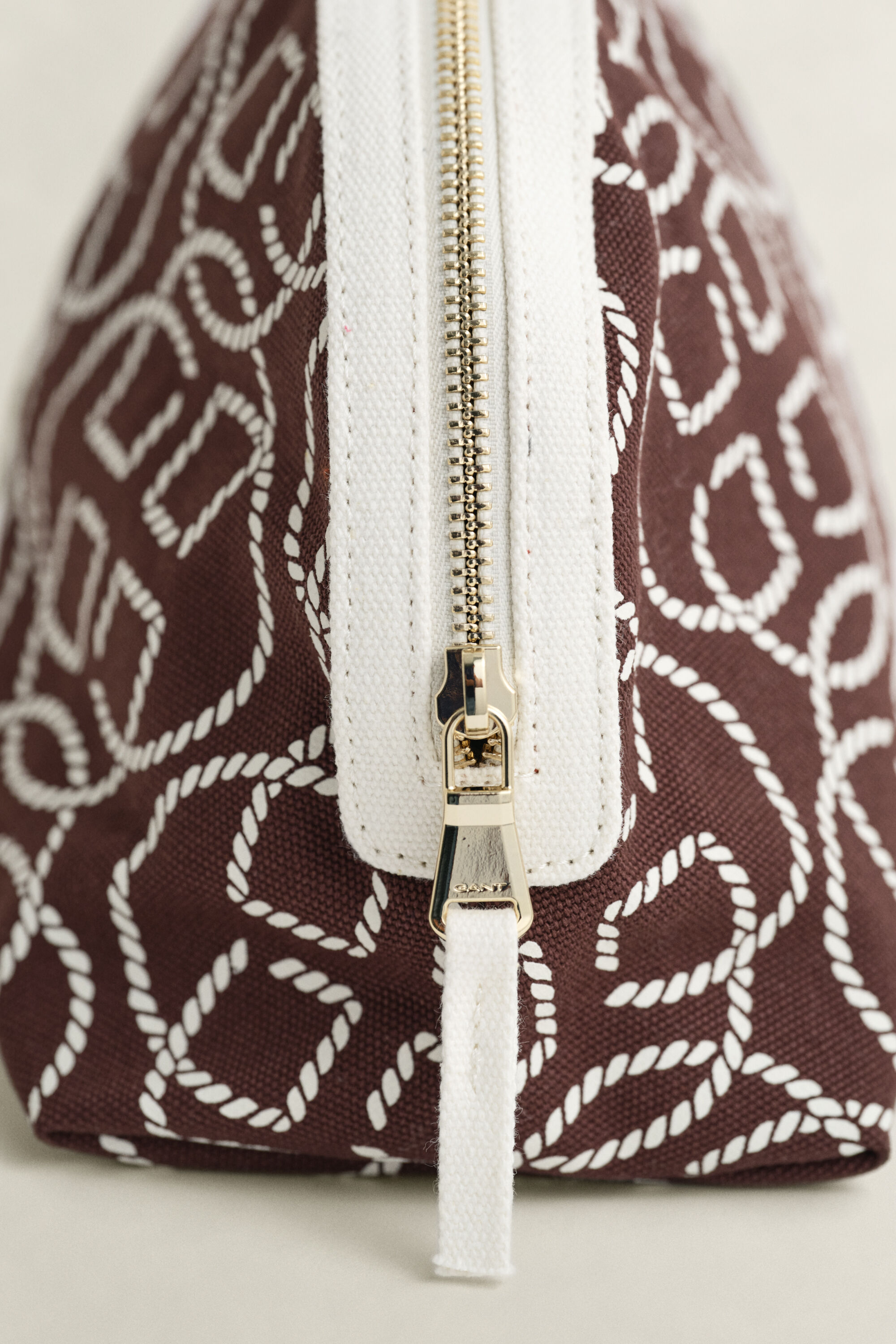 Trousse de toilette en toile