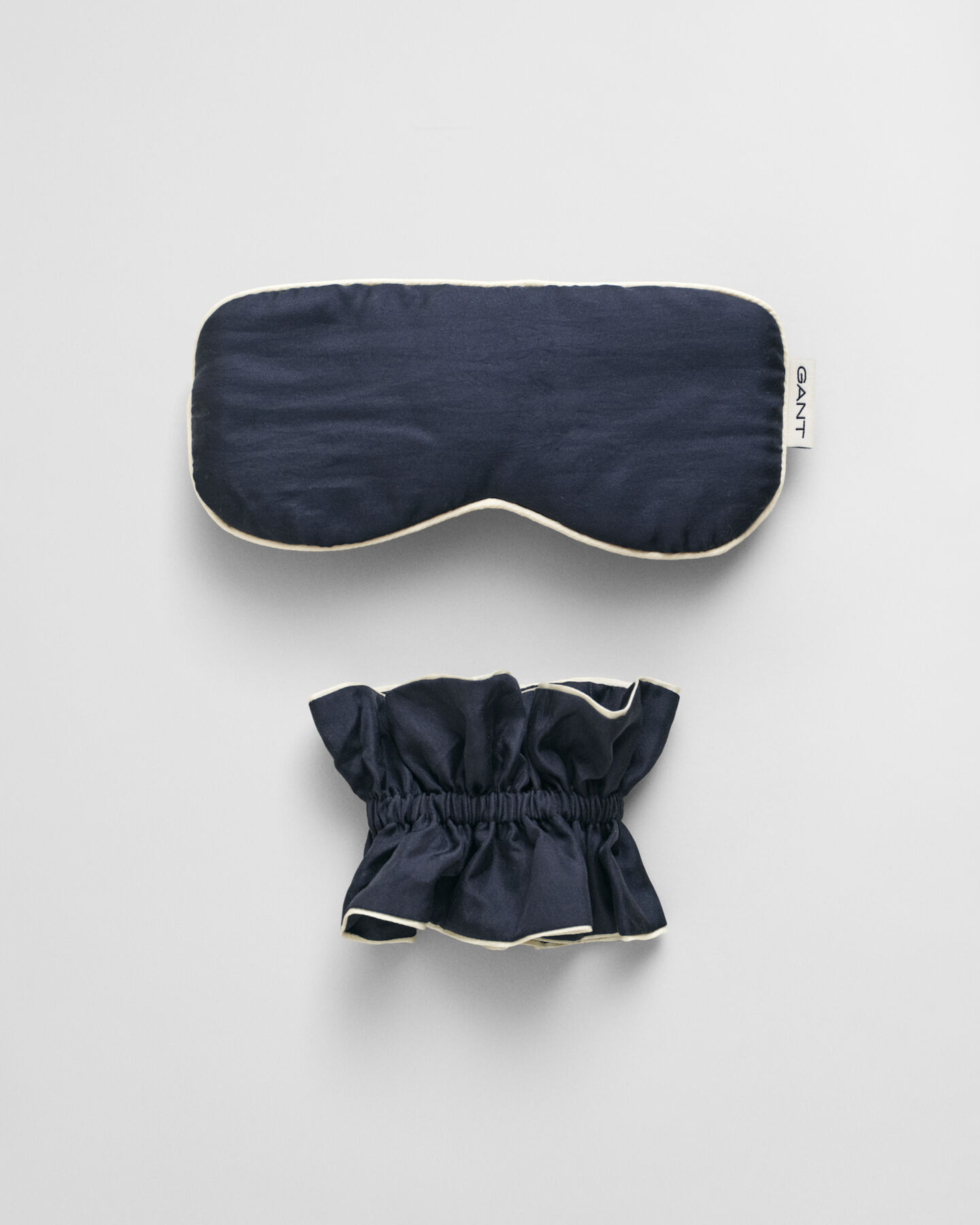 Coffret cadeau masque de sommeil en soie et chouchou