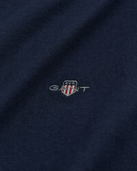 Slim Fit Shield T-shirt met V-hals