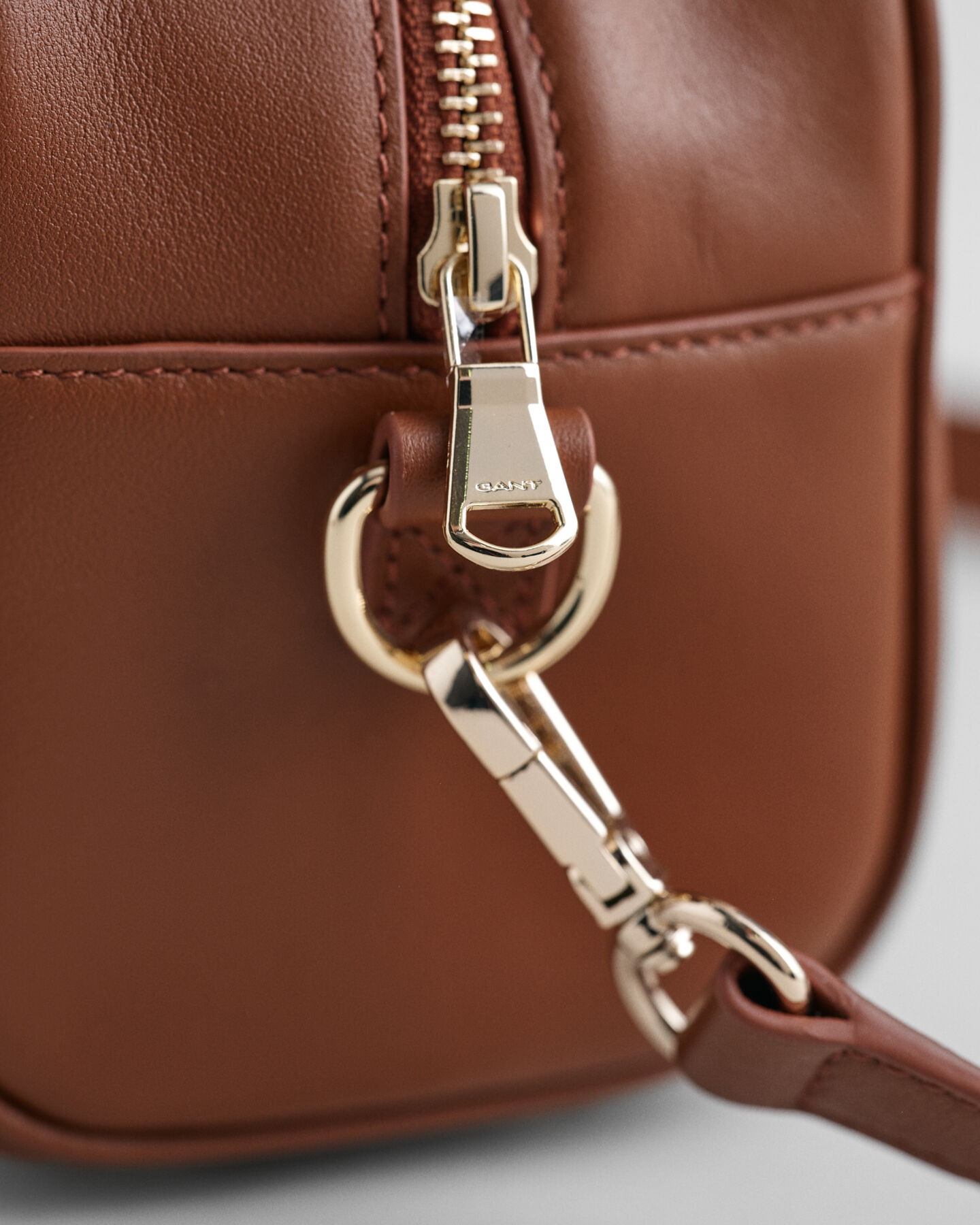 Petit sac en cuir emblématique