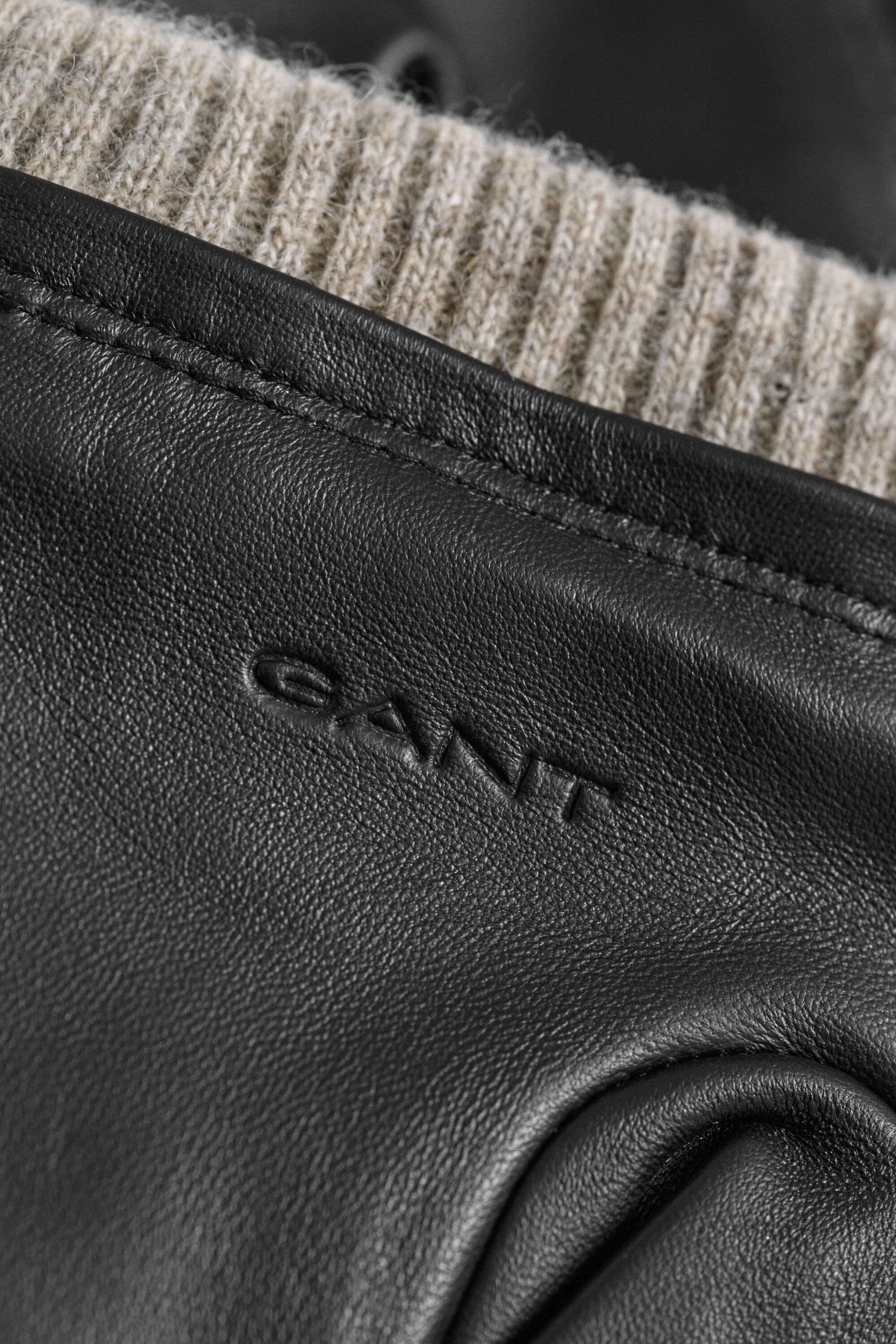 Gants en cuir d’agneau matelassés