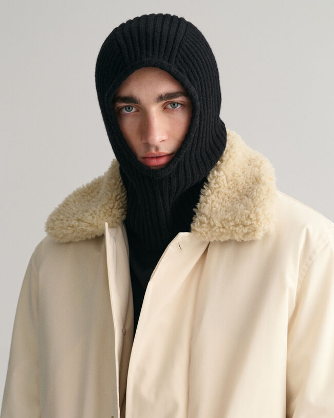 Gebreide wollen bivakmuts