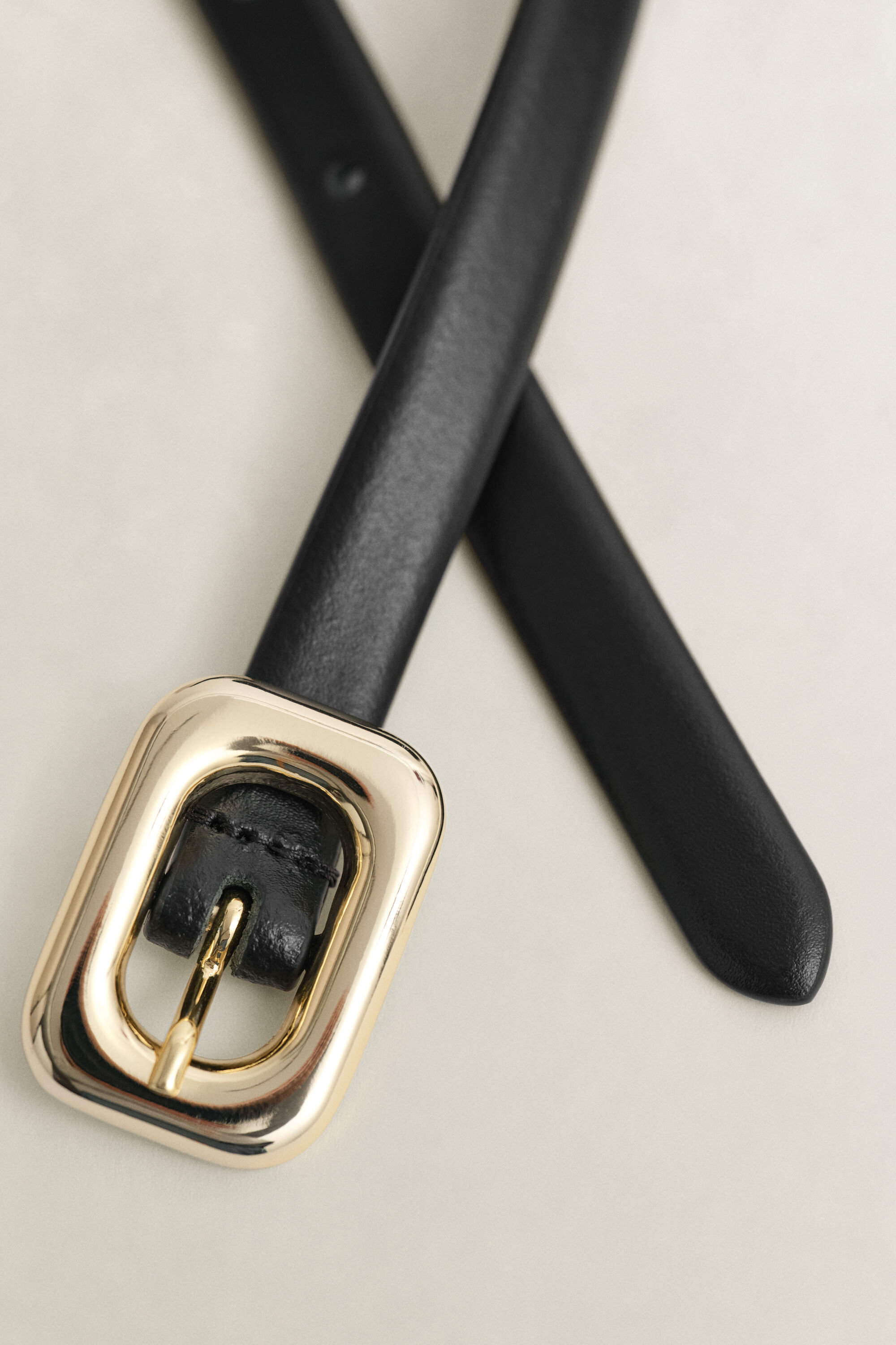 Leren riem met ronde gesp