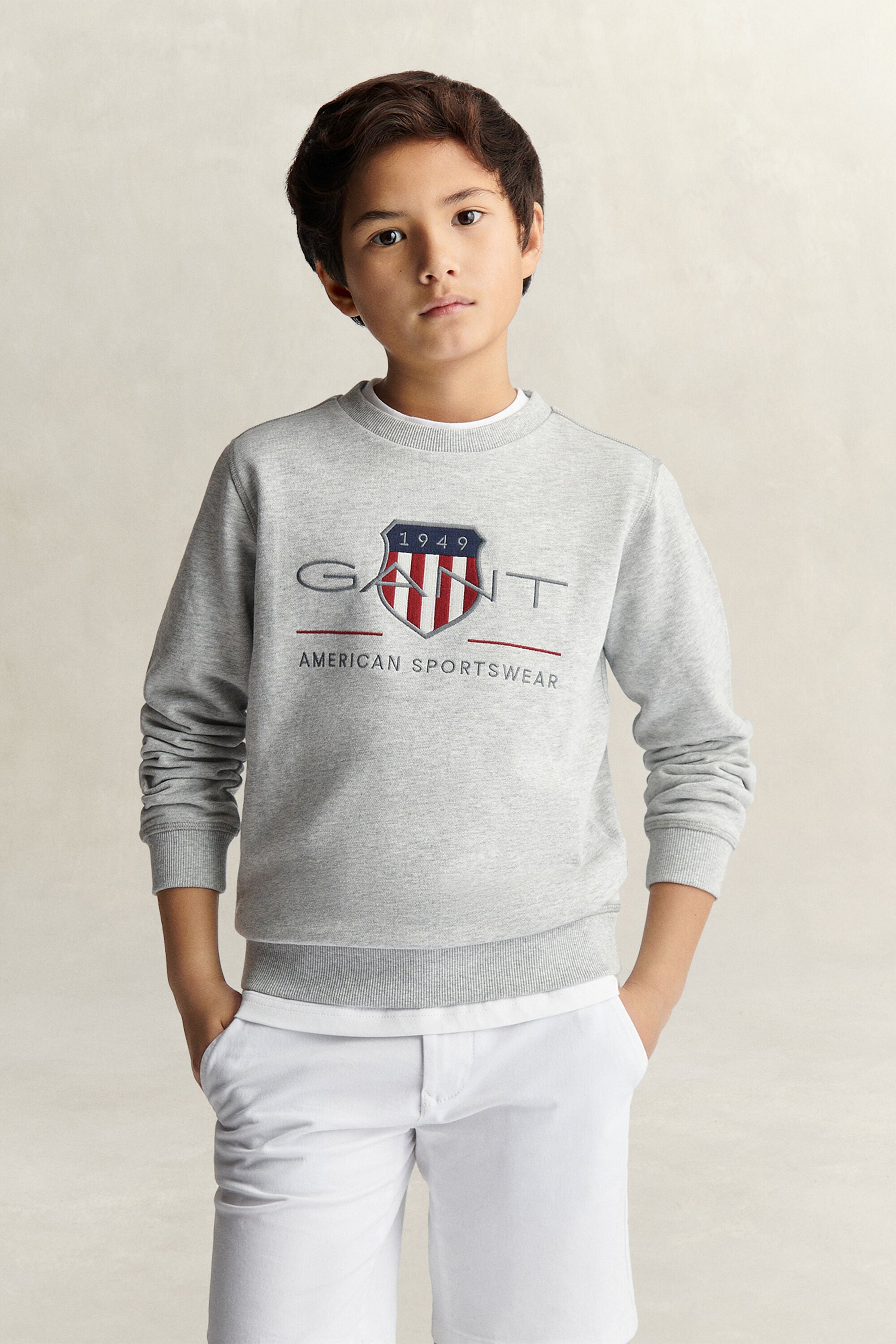 Sweat-shirt avec écusson issu des archives Ado