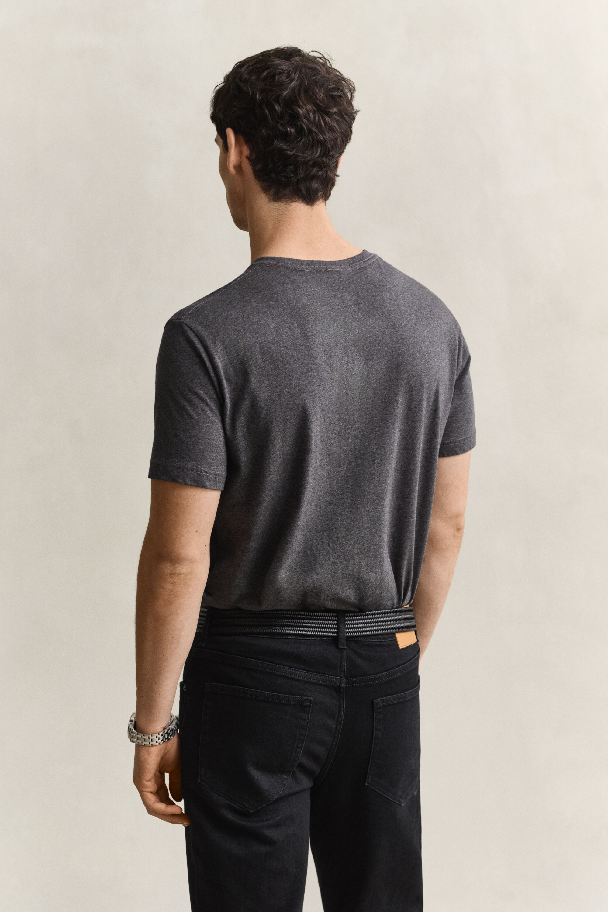 T-shirt coupe regular avec écusson