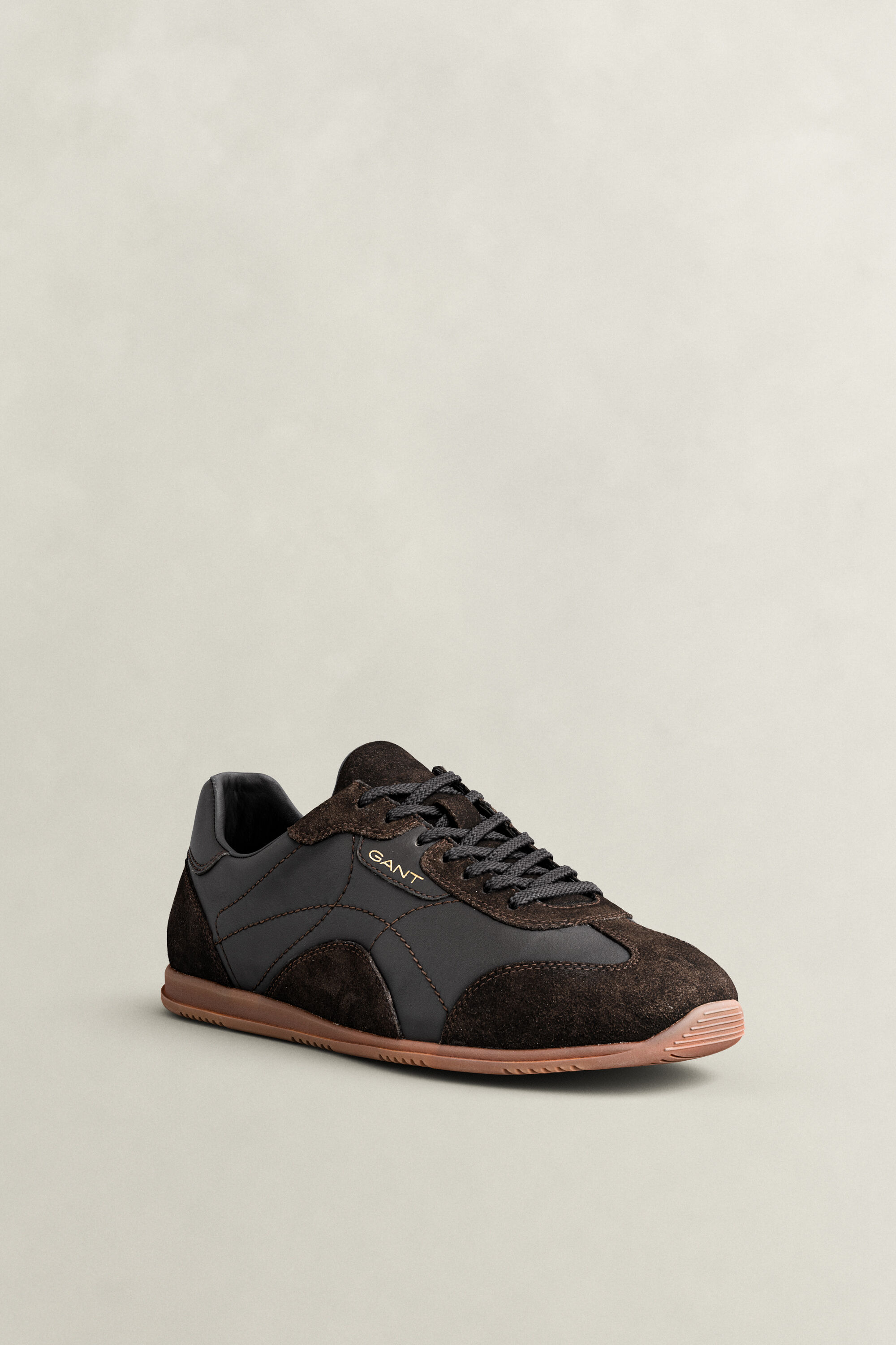 Baskets en cuir et daim Spearclub