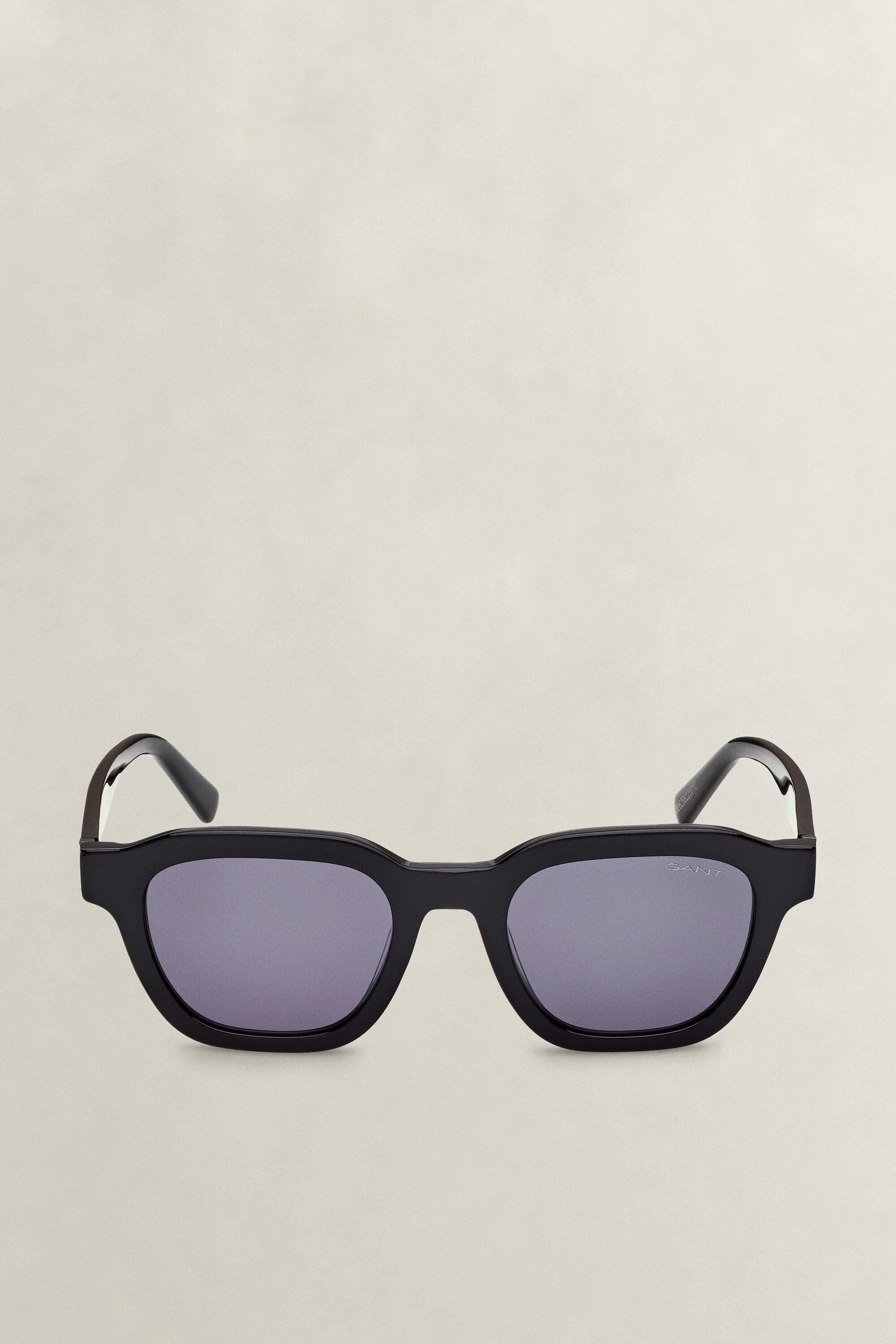 Lunettes de soleil géométriques