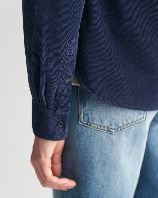 Chemise regular fit en velours côtelé