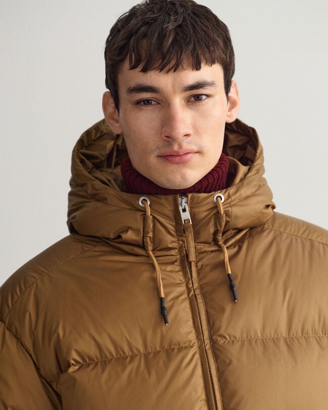 Glanzend gewatteerd jack