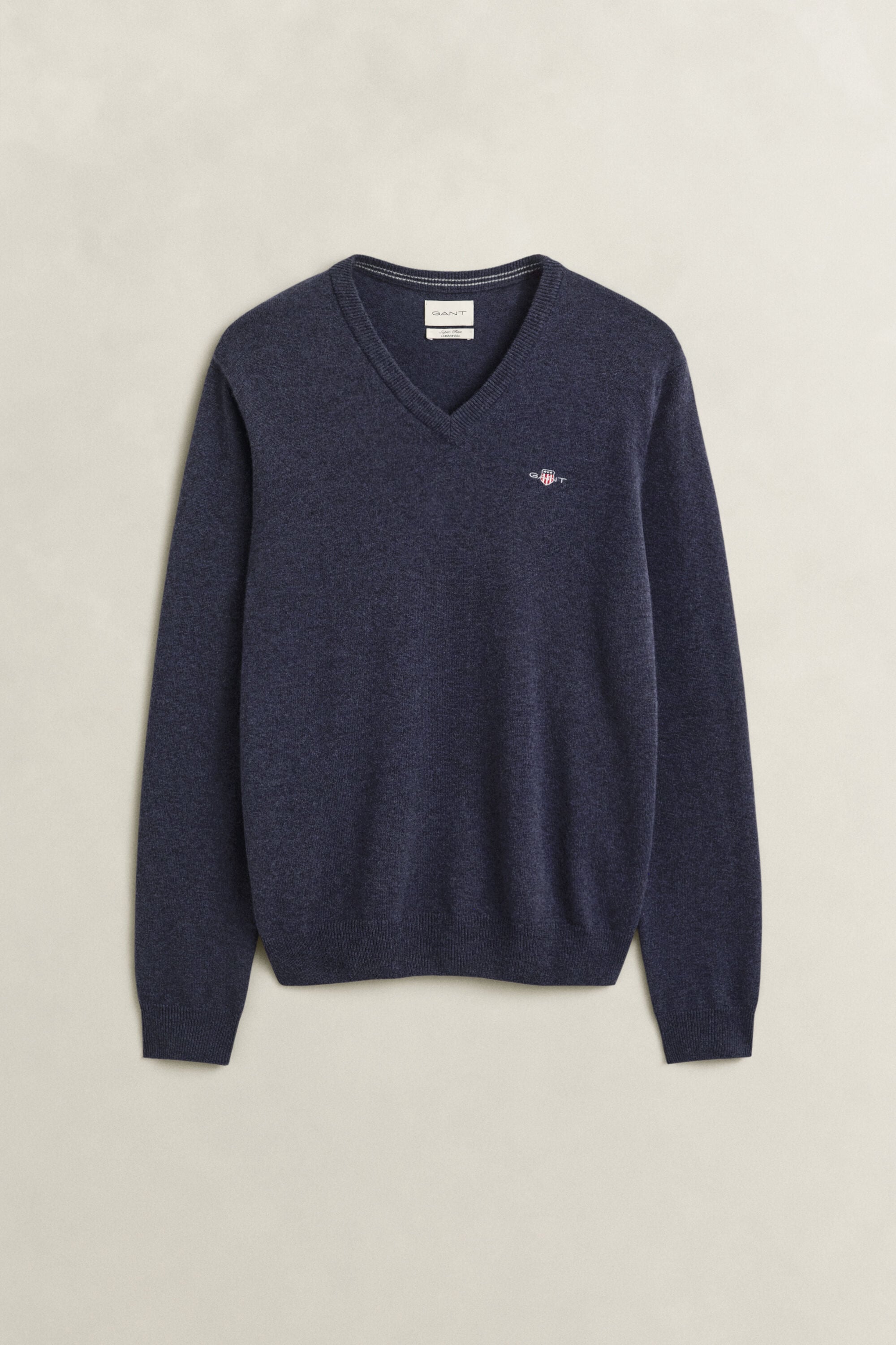 Pull col V en laine d’agneau
