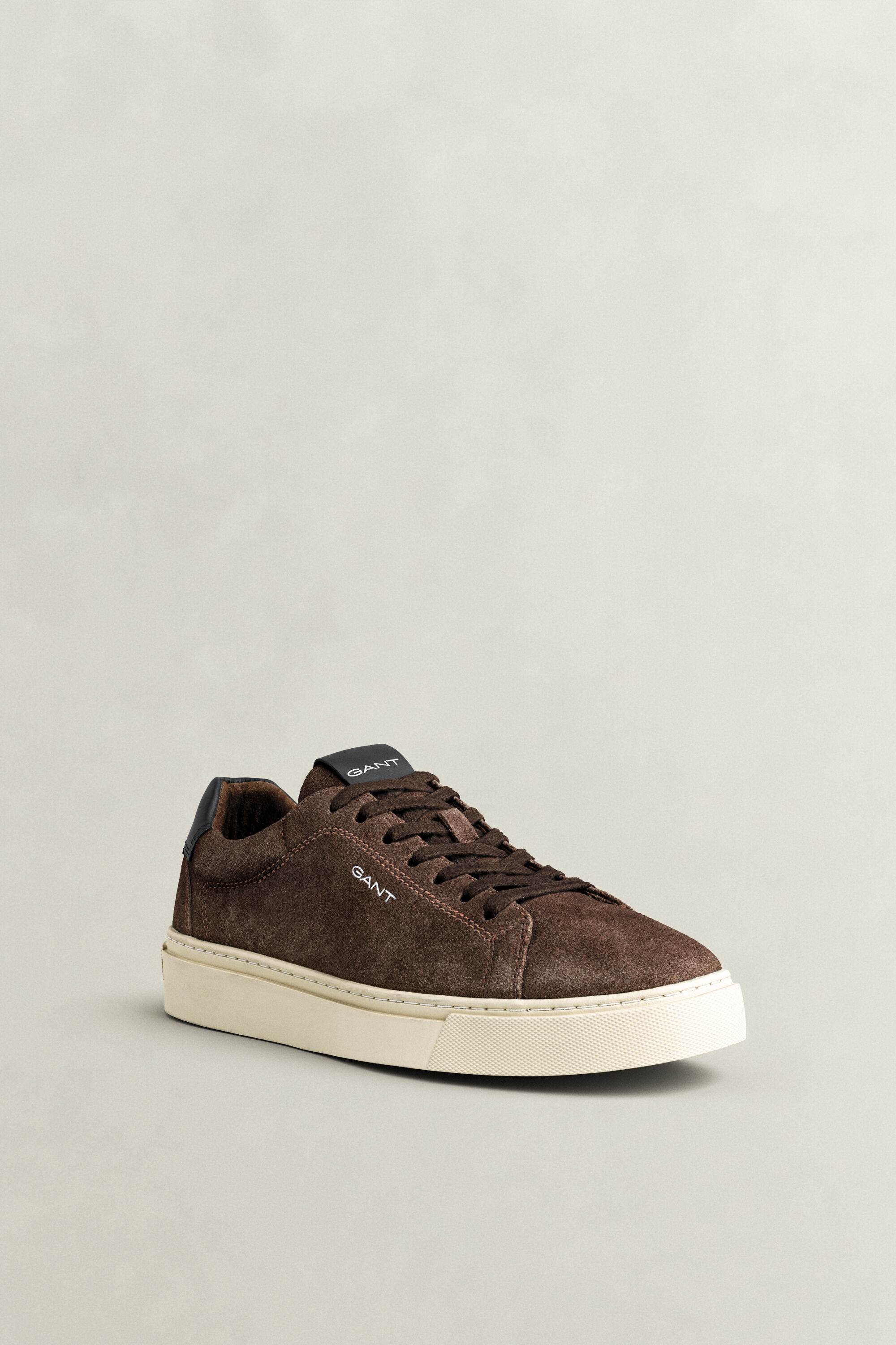 Baskets en daim McJulien