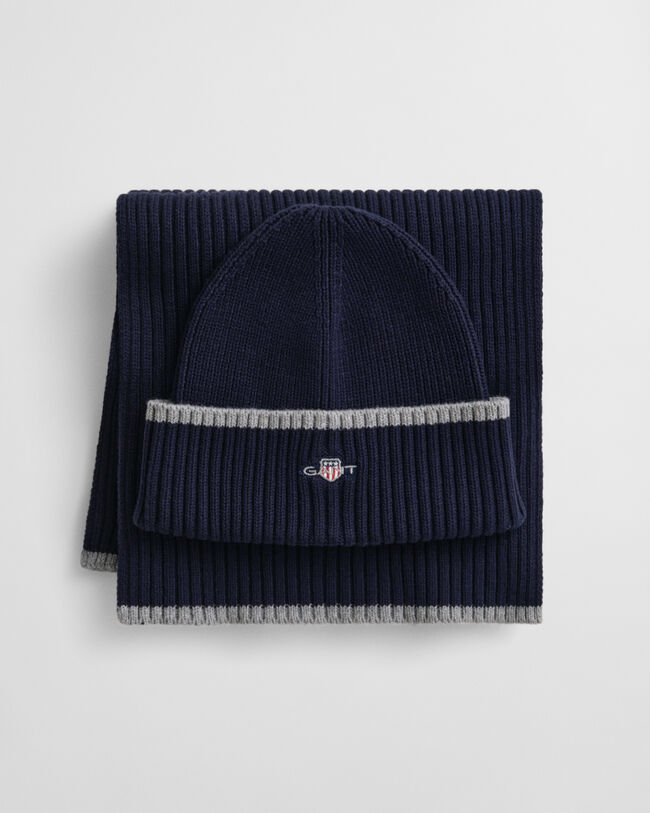 Essential cadeauset met beanie en sjaal