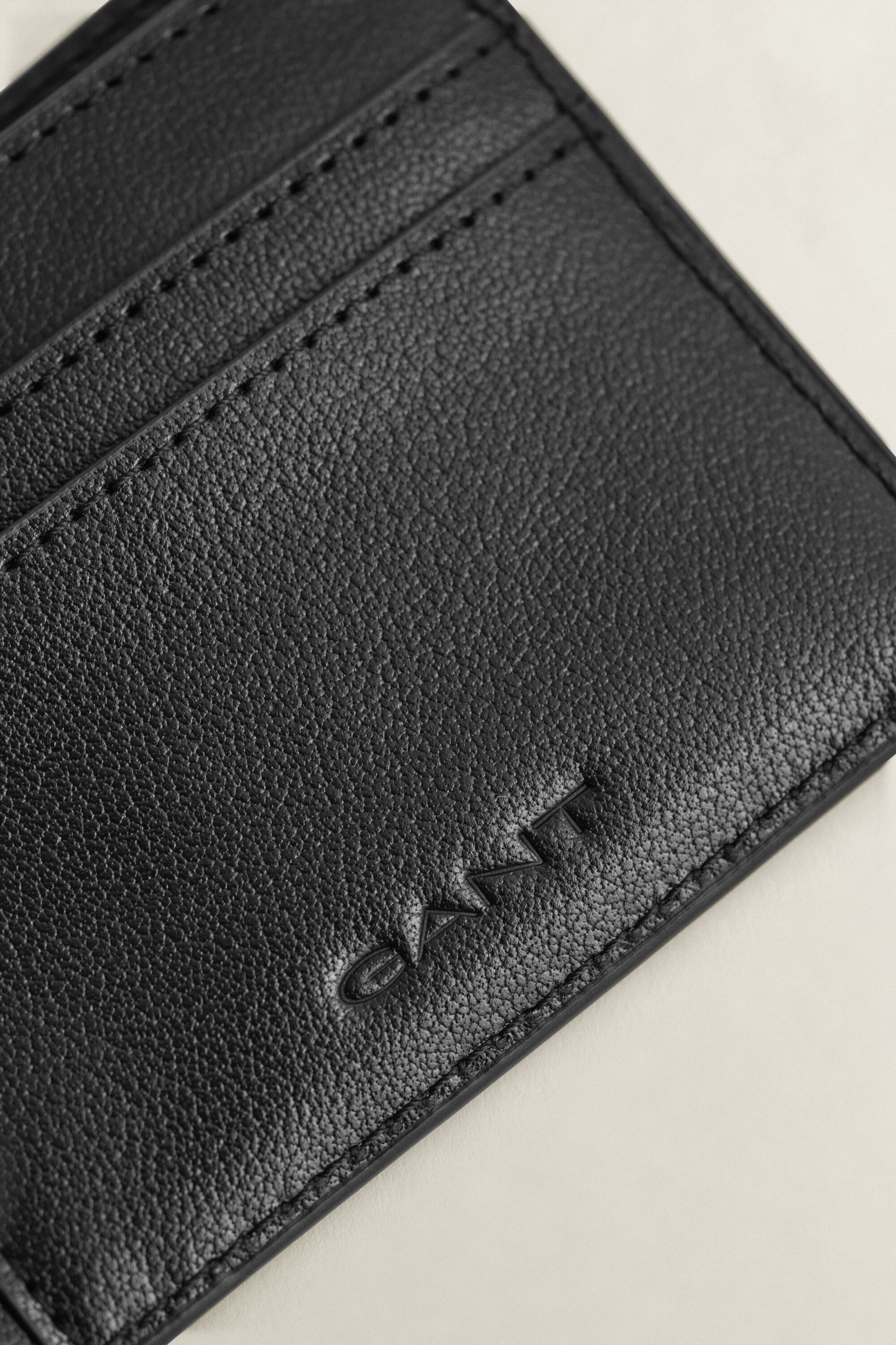 Dubbelgevouwen portemonnee van leer