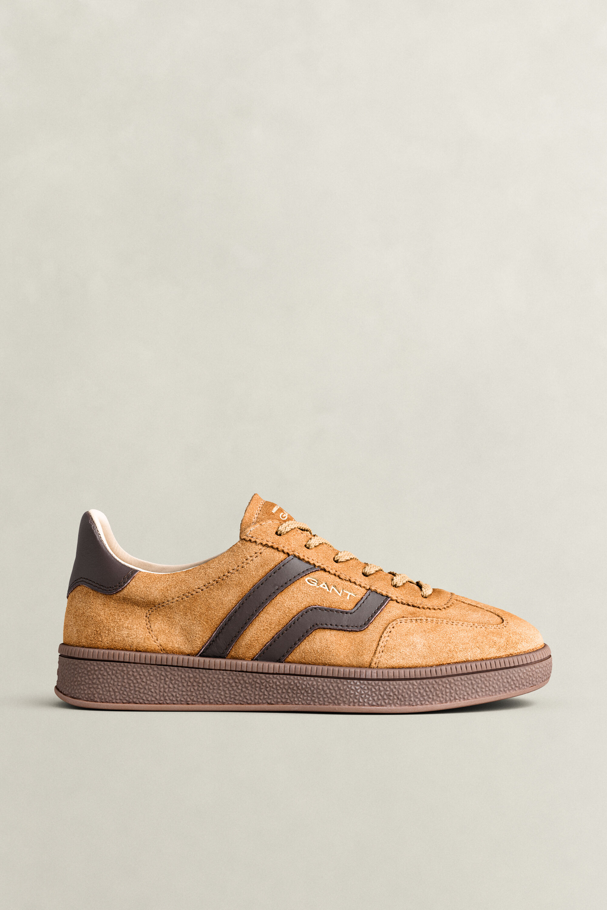 Baskets en daim Cuzima