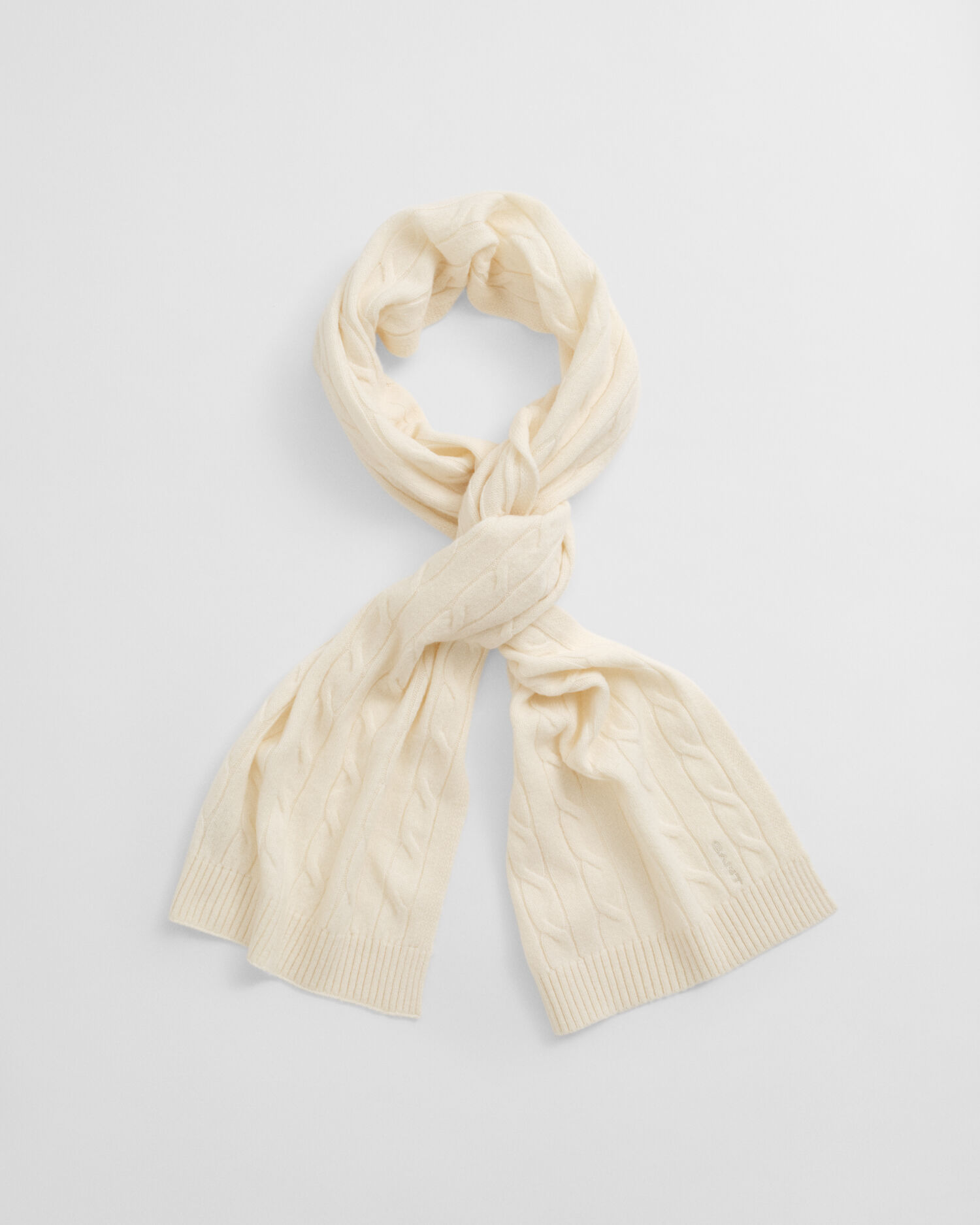 Kabelgebreide wollen sjaal