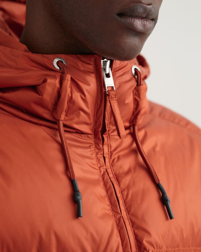 Glanzend gewatteerd jack