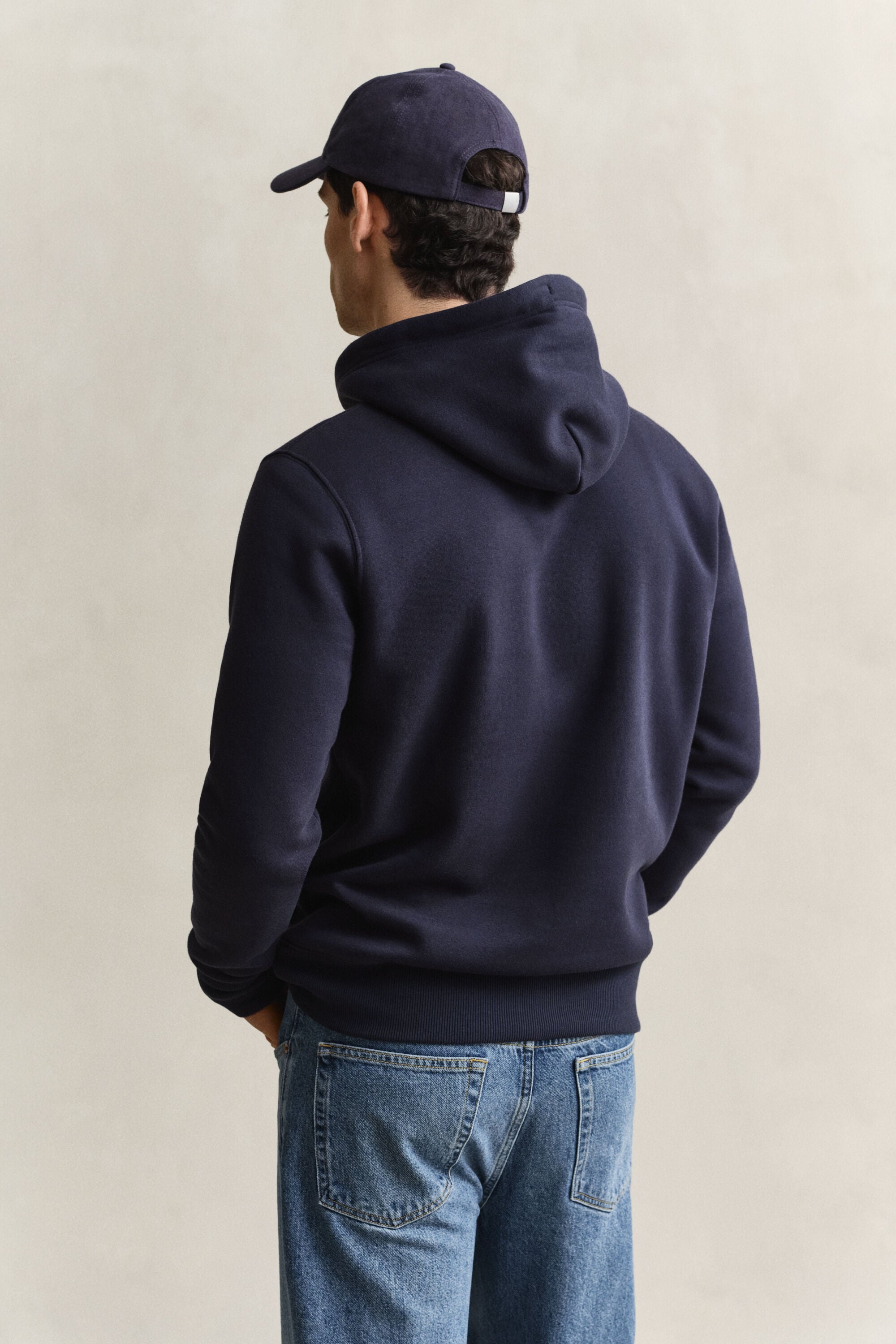 Sweat à capuche avec écusson