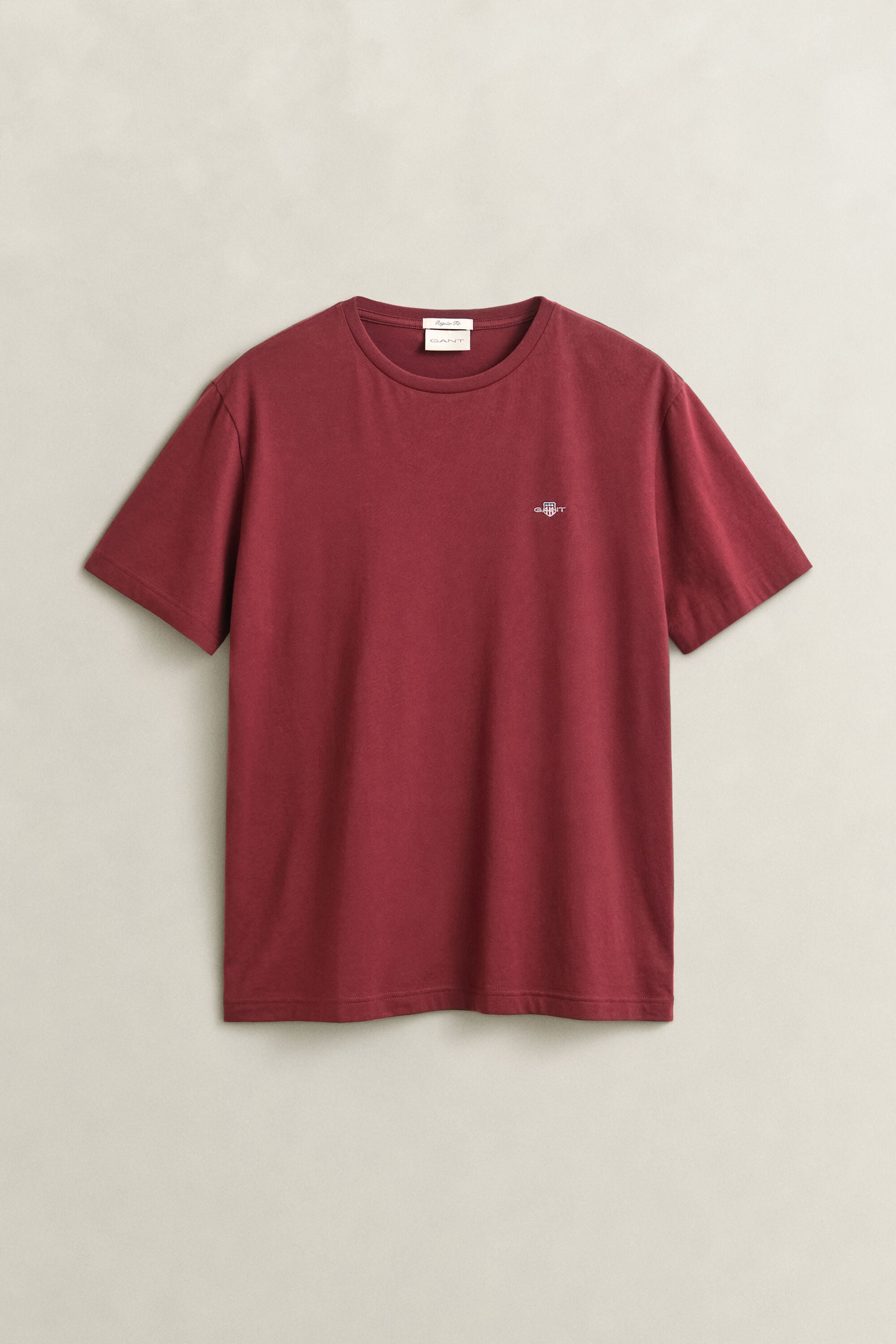 T-shirt coupe regular avec écusson