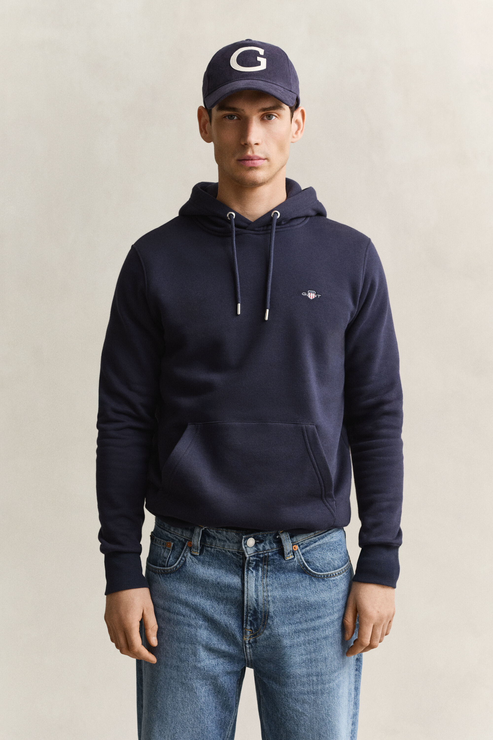 Sweat à capuche avec écusson