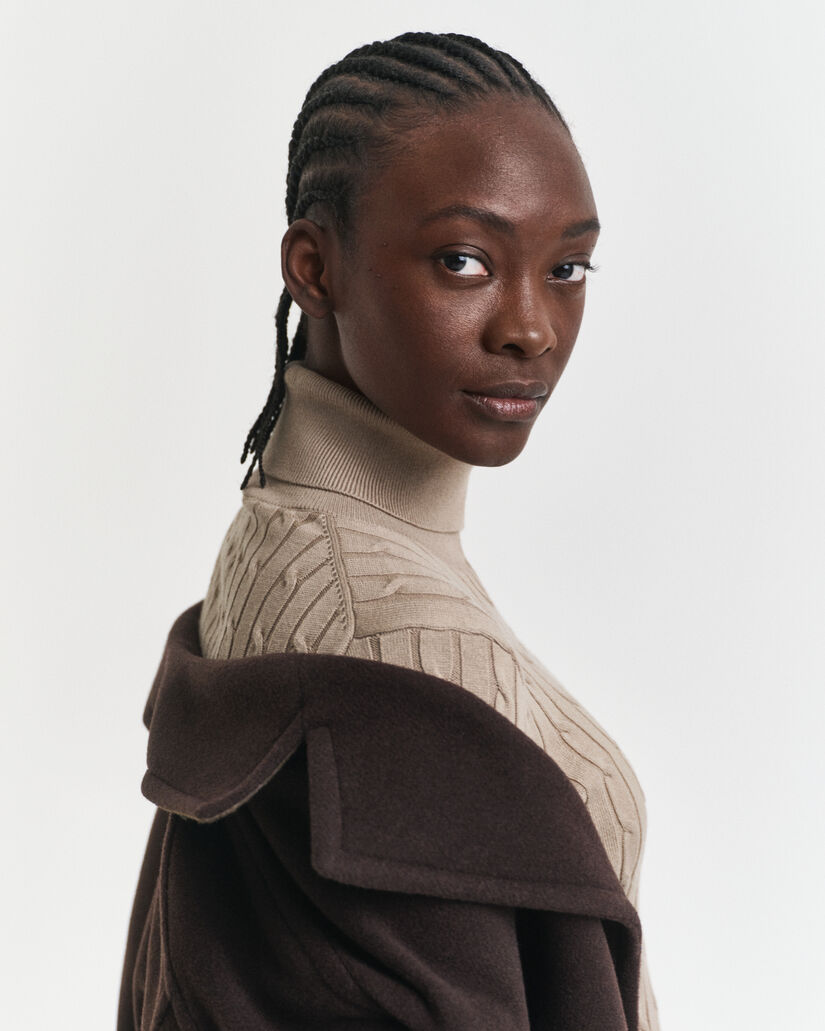 Pull col roulé en maille de coton stretch à torsades