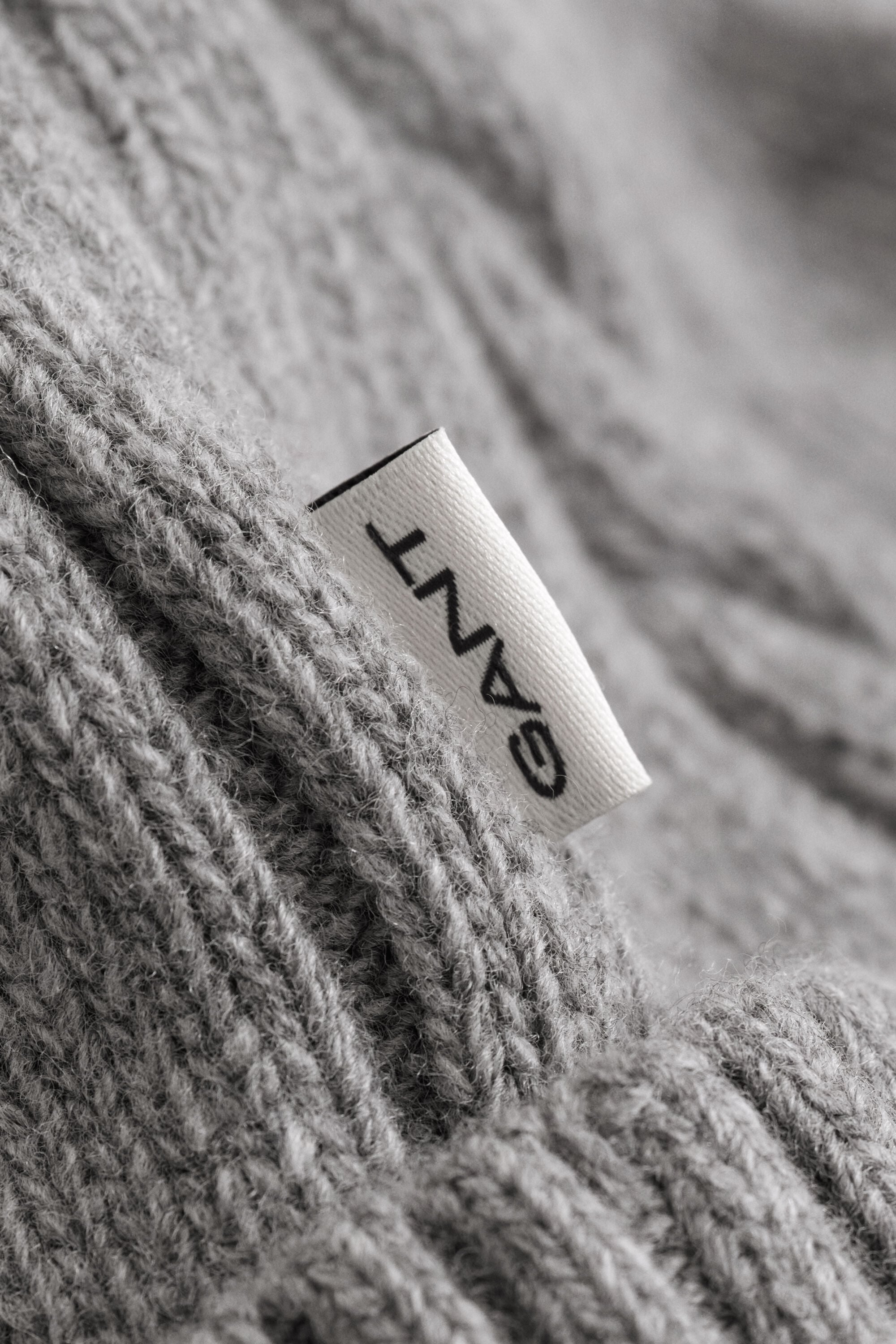 Bonnet en laine d’agneau à torsades