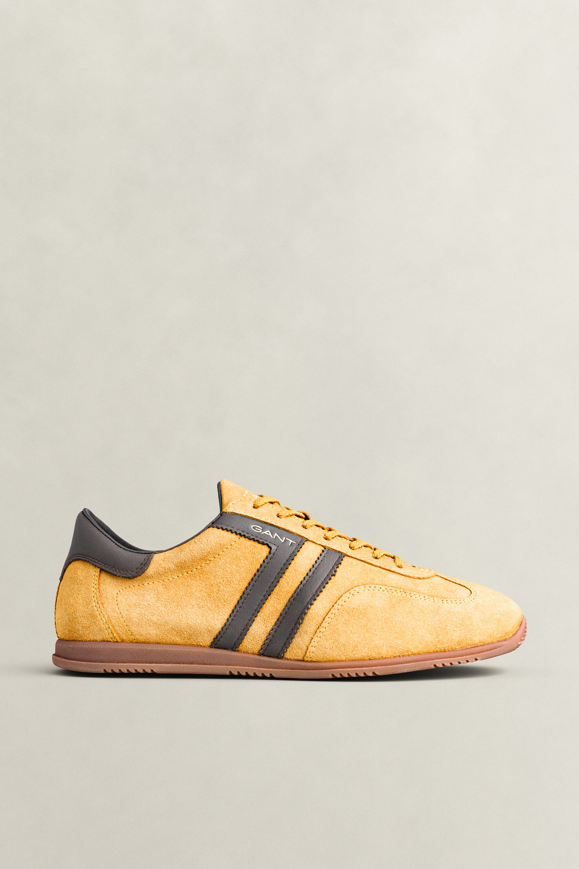 Spearclub suède sneakers