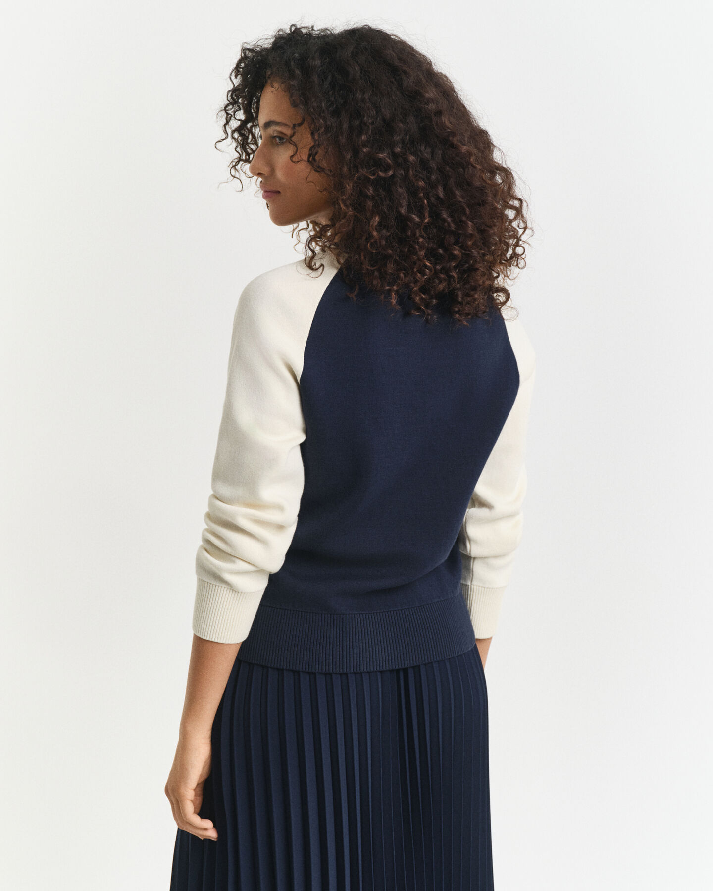 Pull col rond en colour-block