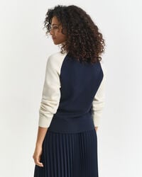 Pull col rond en colour-block