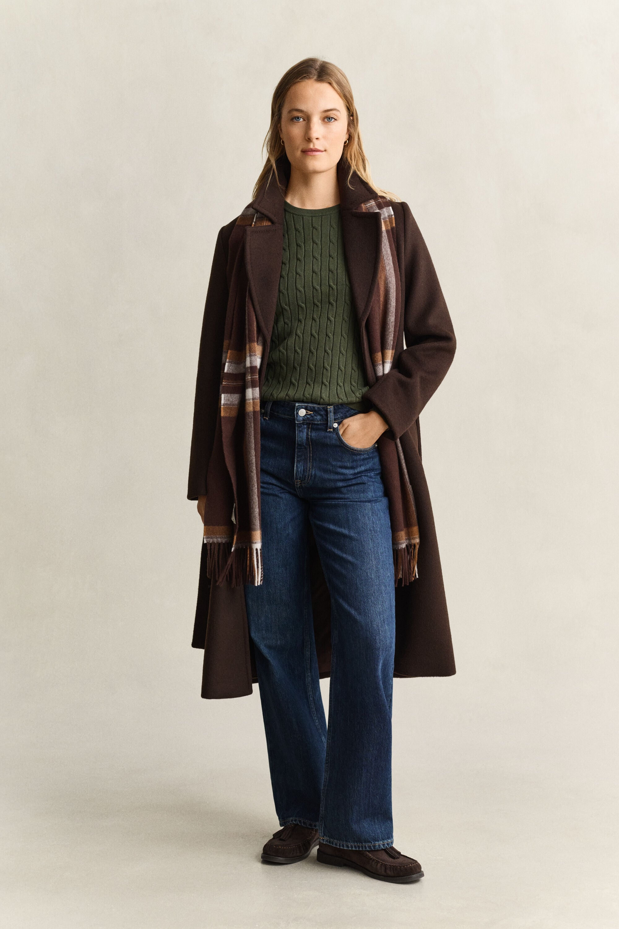 Pull en maille torsadée classique