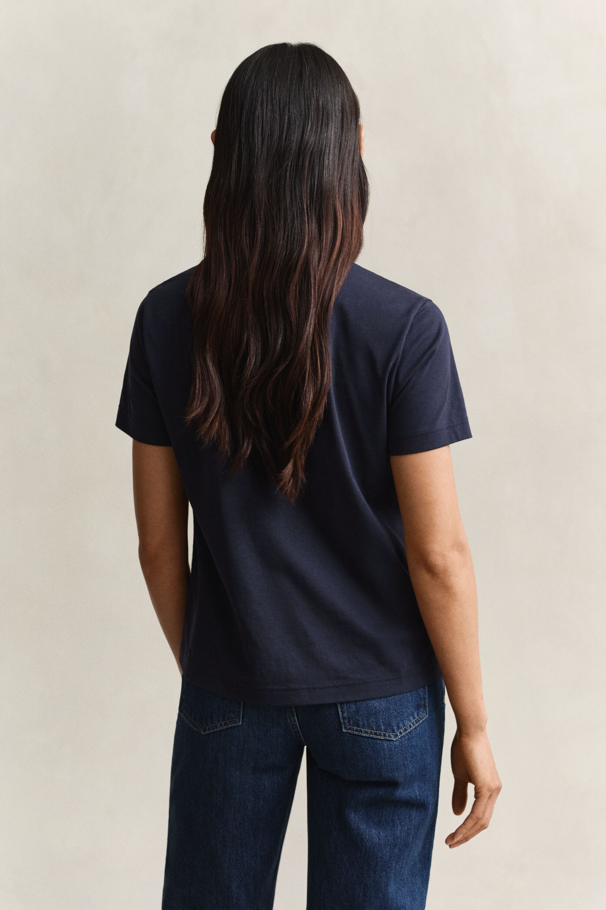 T-shirt avec écusson ton sur ton