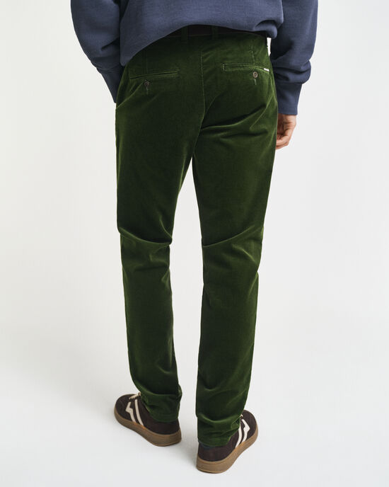 Pantalon chino slim fit en velours côtelé