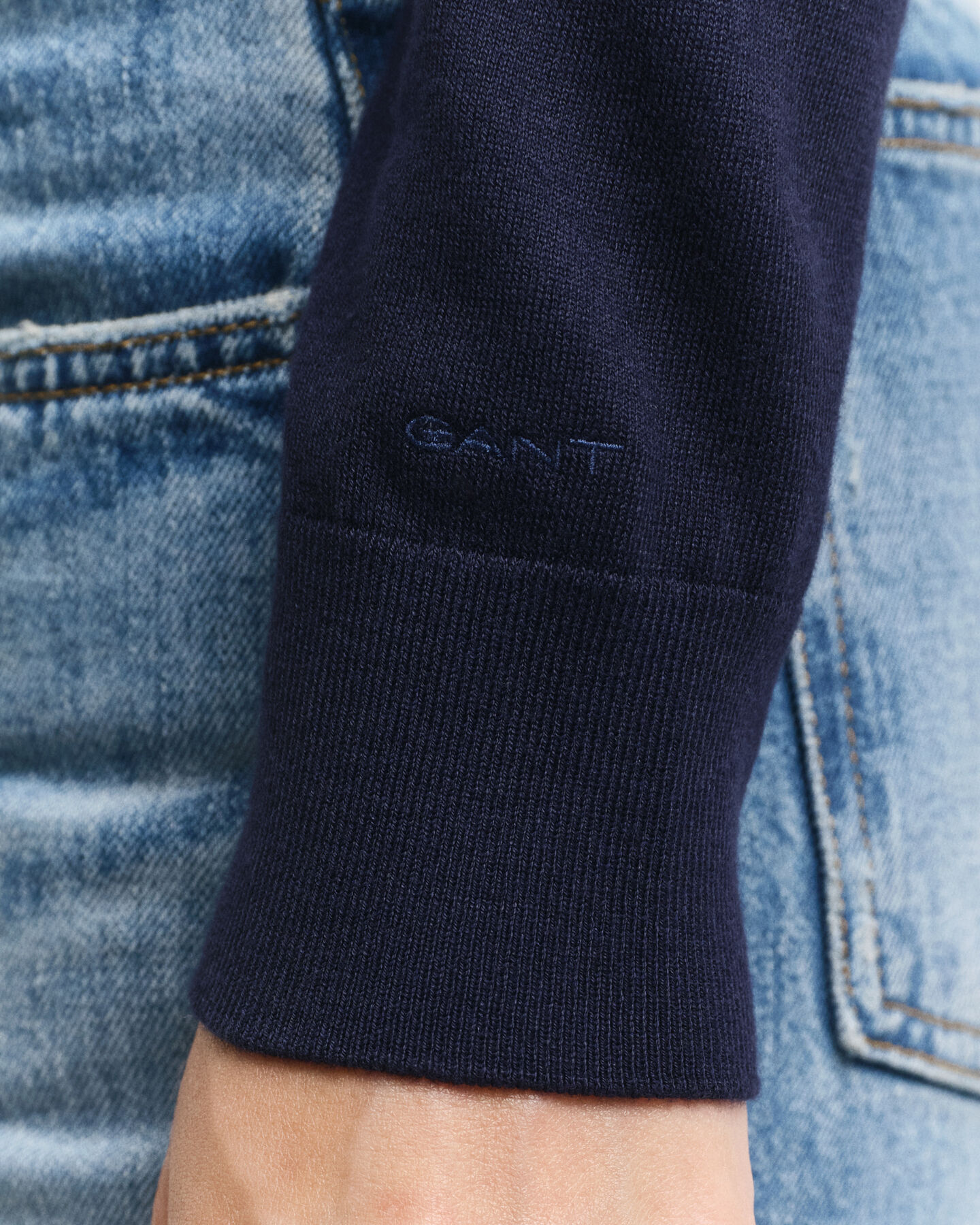 Fijngebreide trui met ronde hals