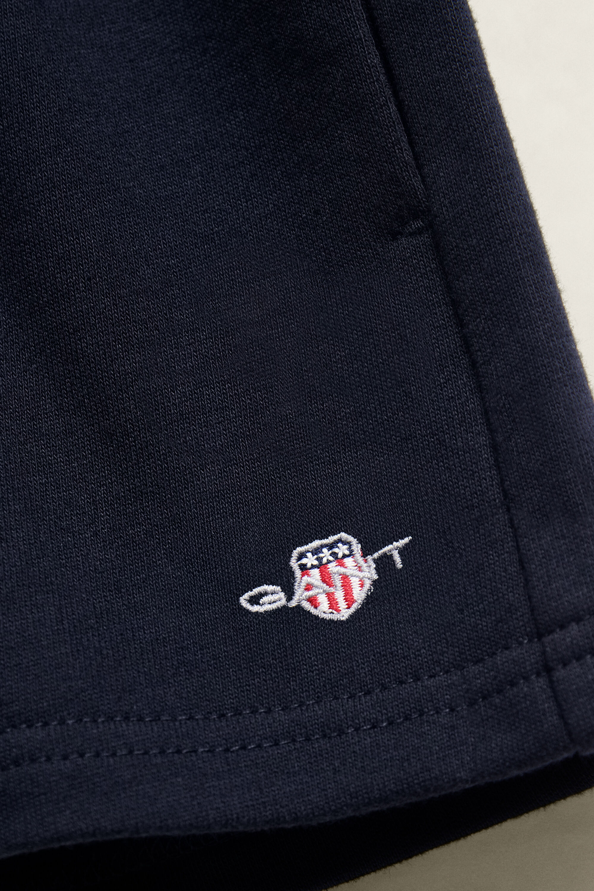 Short de sport Shield Fille