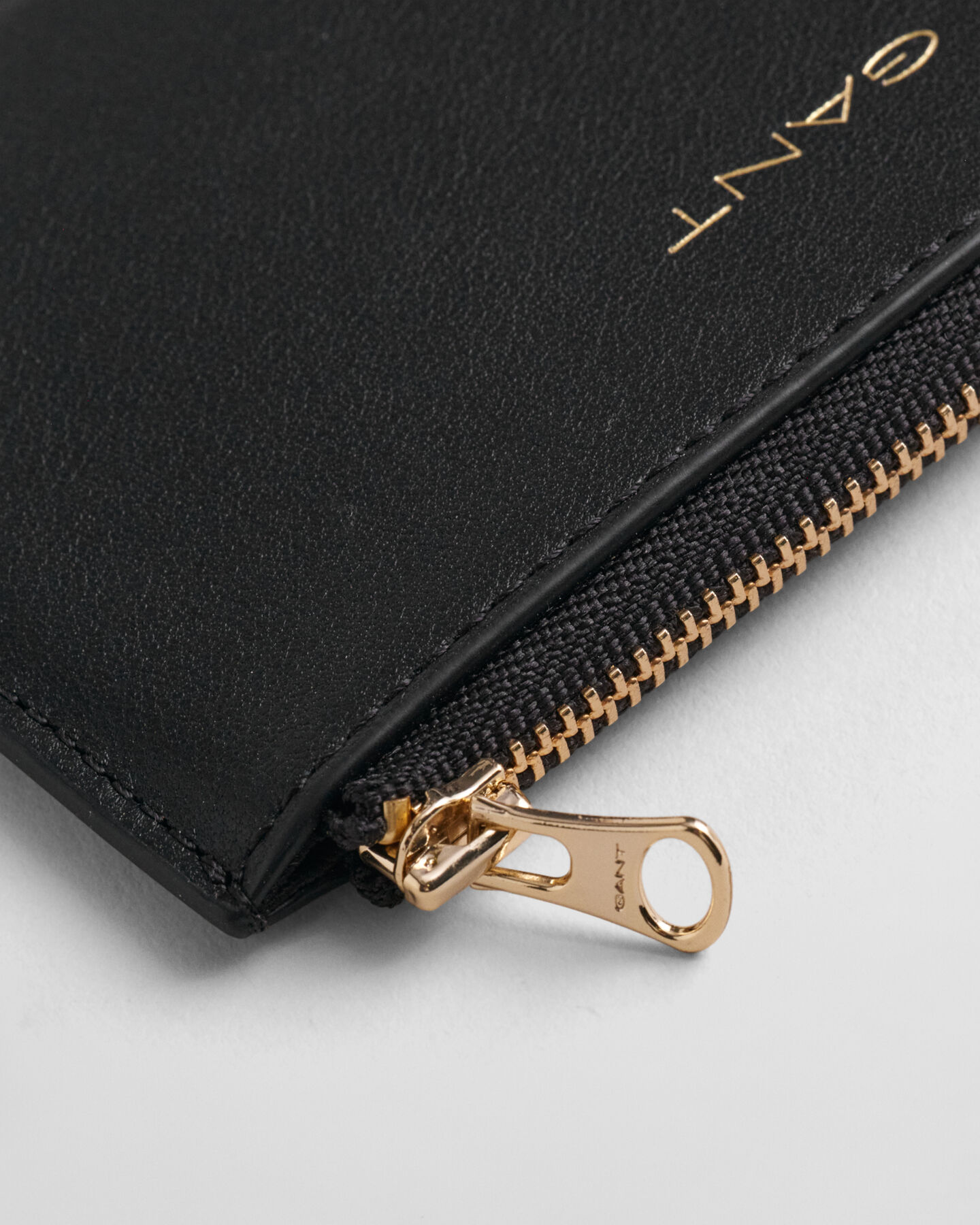 Porte-cartes zippé en cuir