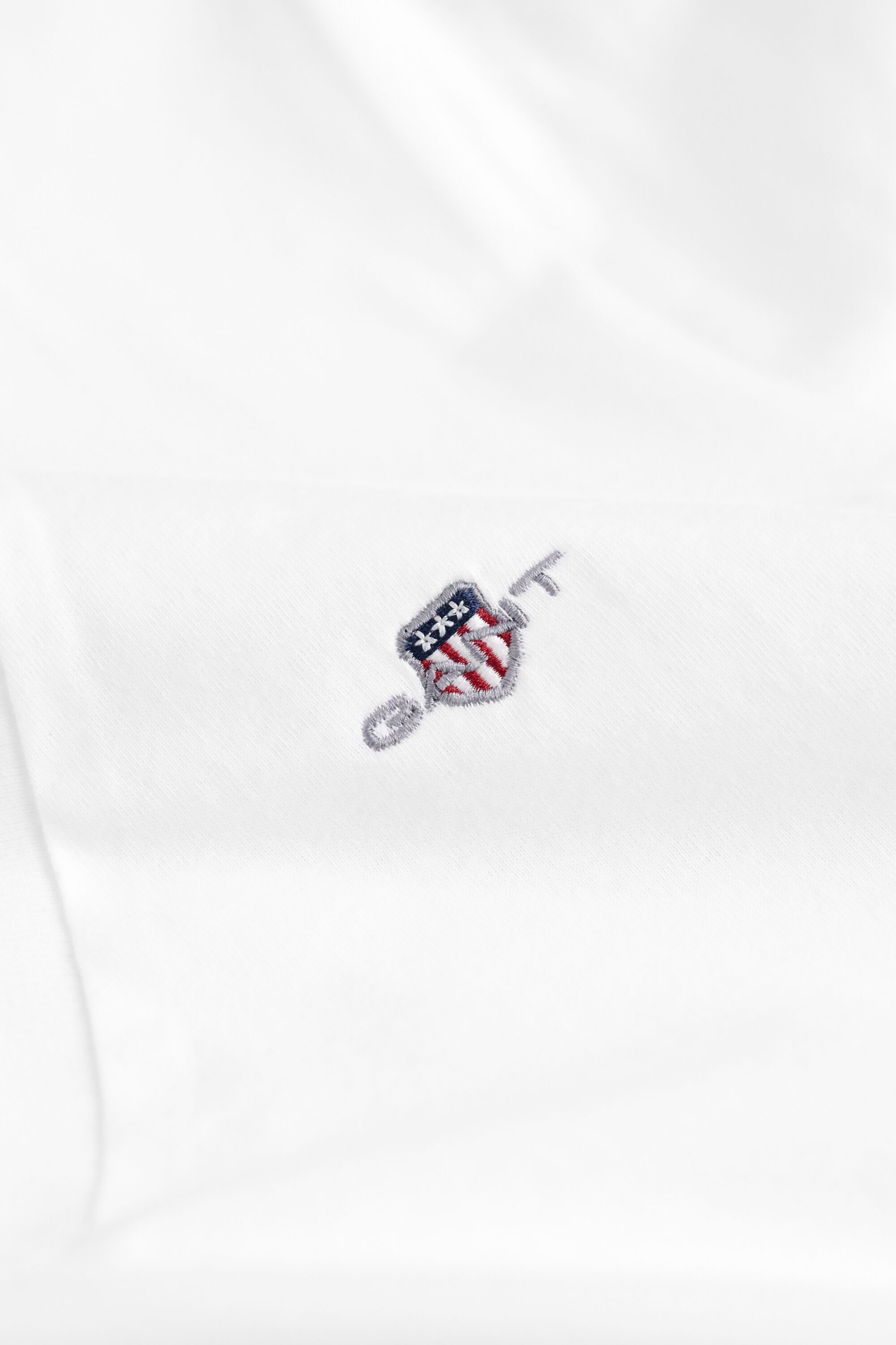 Shield T-shirt met V-hals