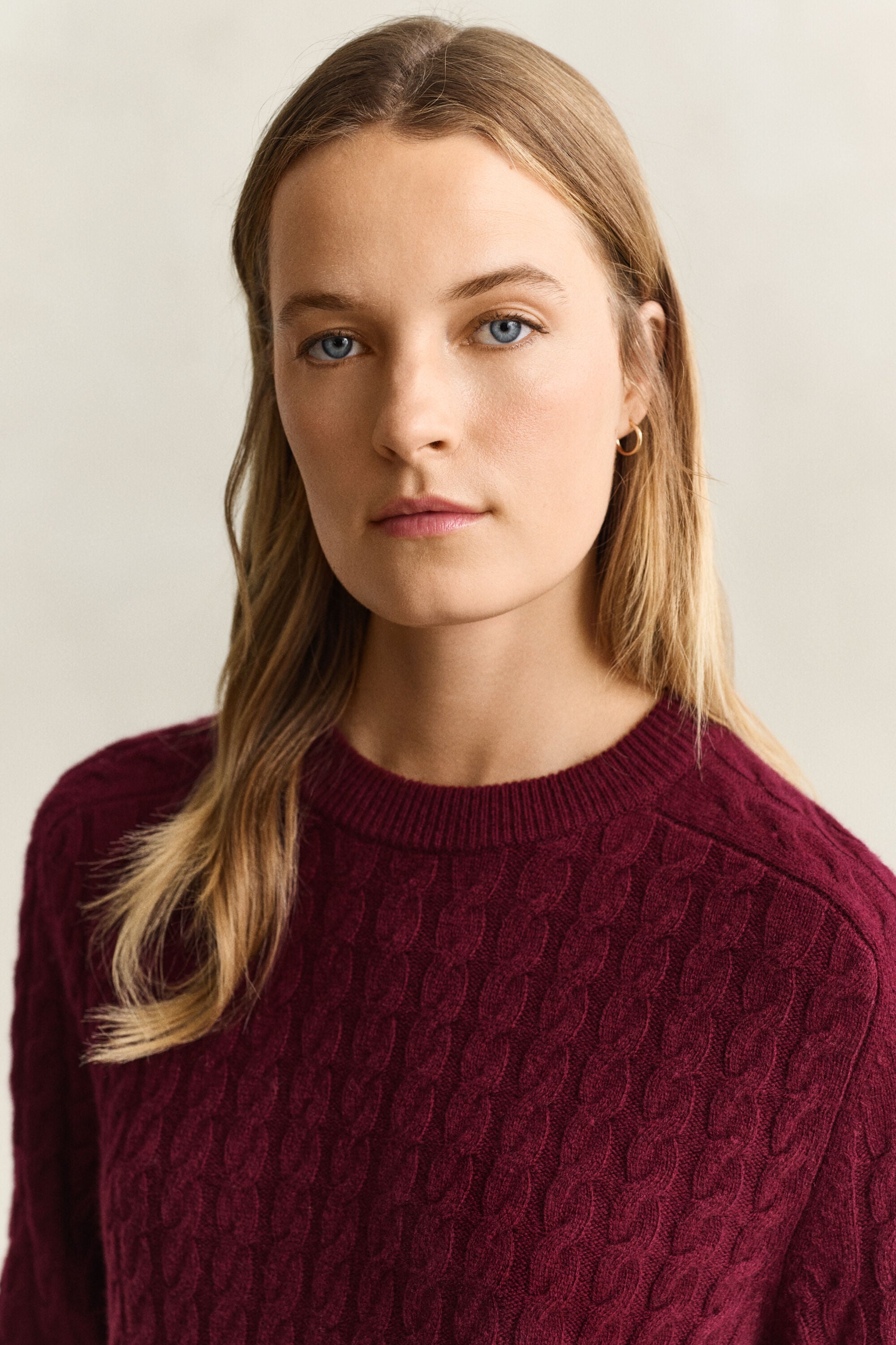 Pull en laine et cachemire à maille torsadée