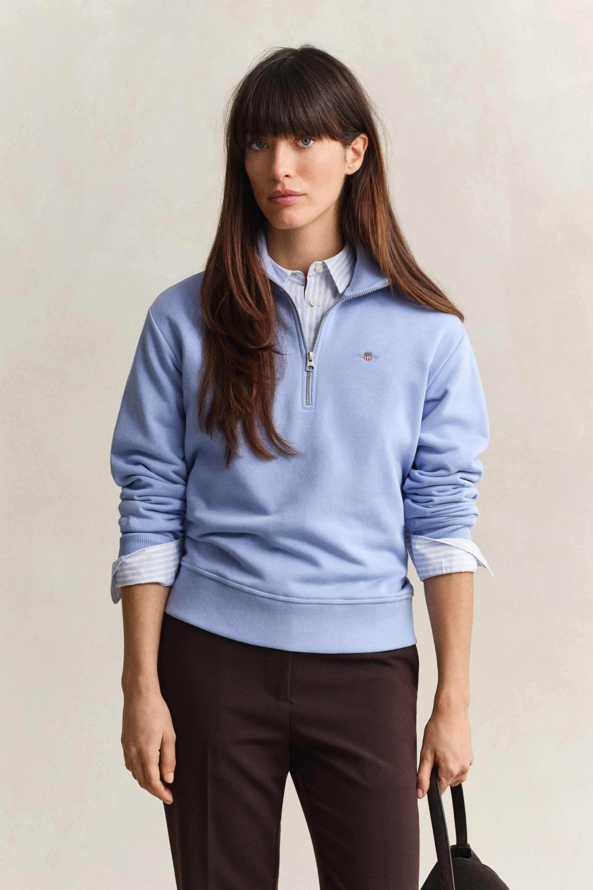 Sweat-shirt à demi-zip avec écusson