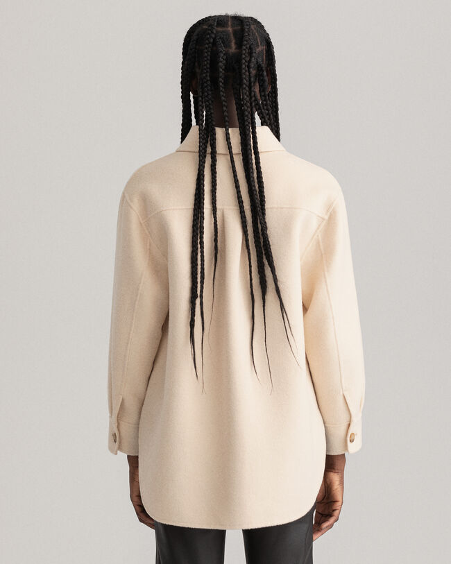 Met de hand gestikt hemdjack