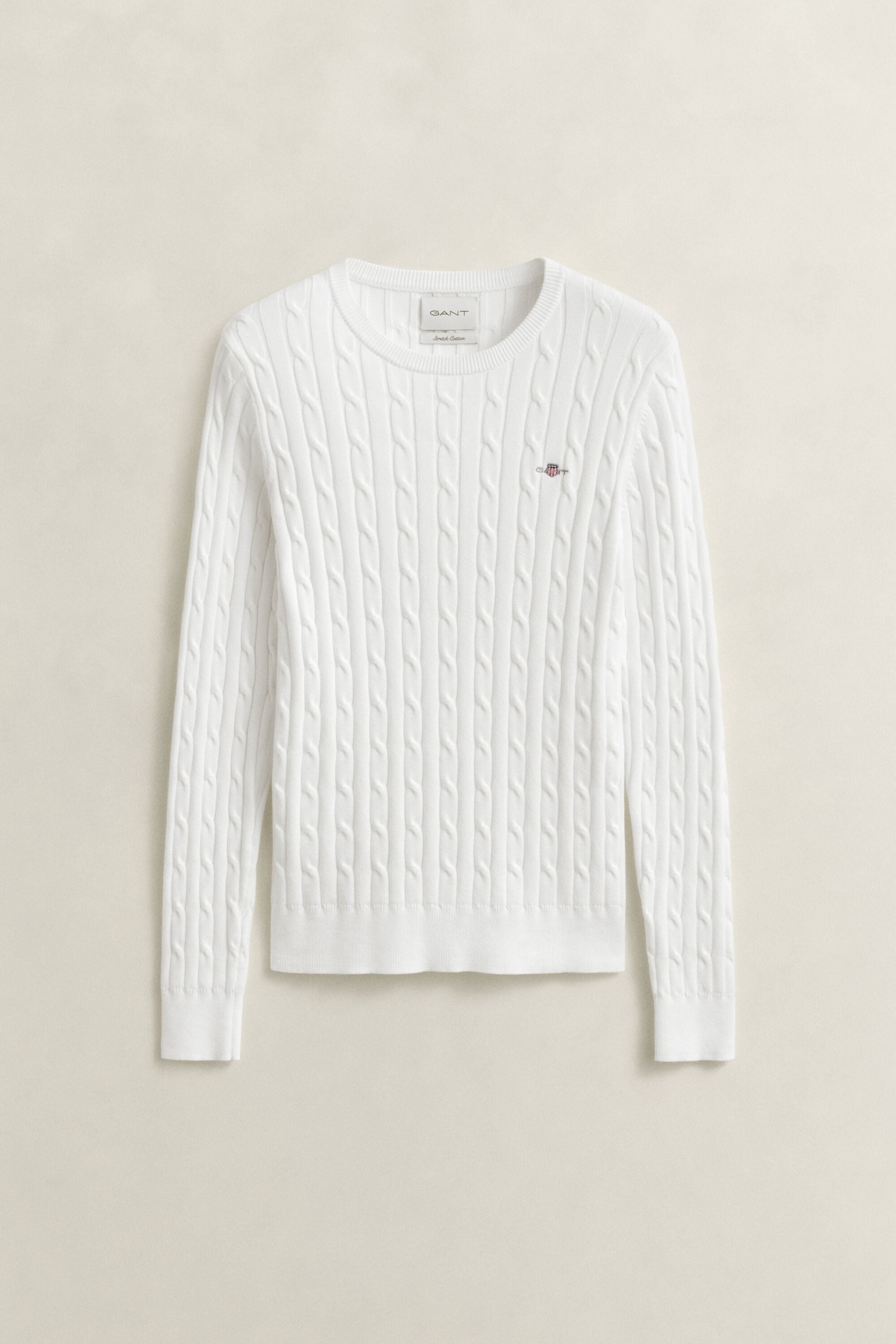 Pull en maille torsadée classique