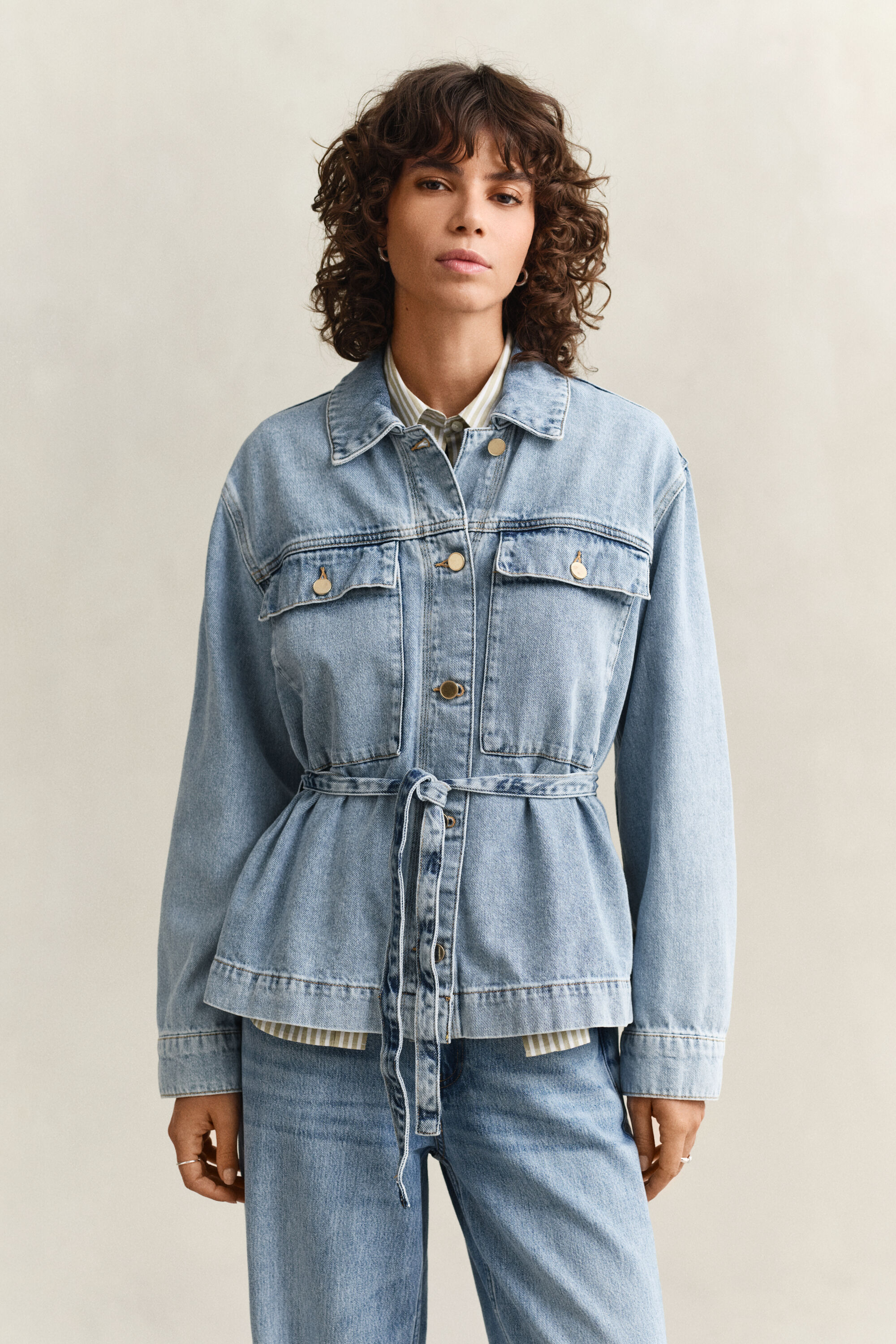 Veste en denim nouée
