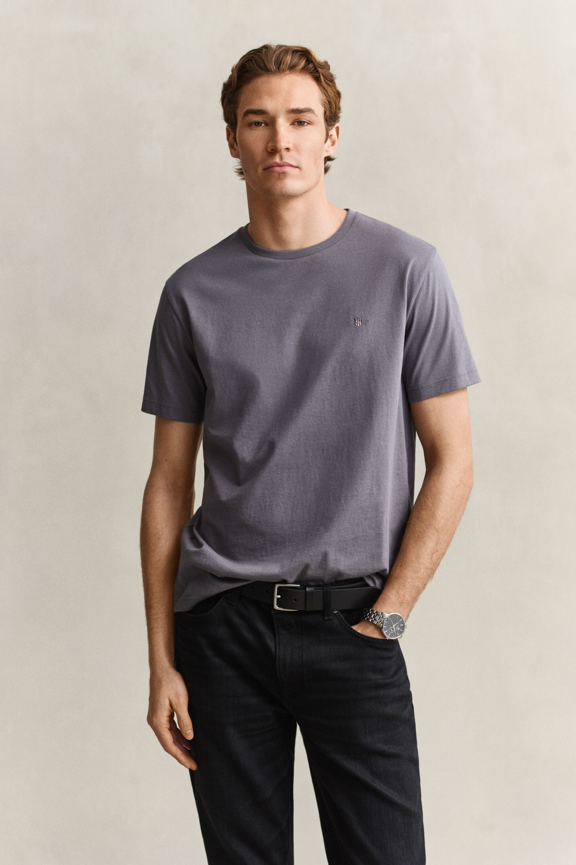T-shirt coupe regular avec écusson