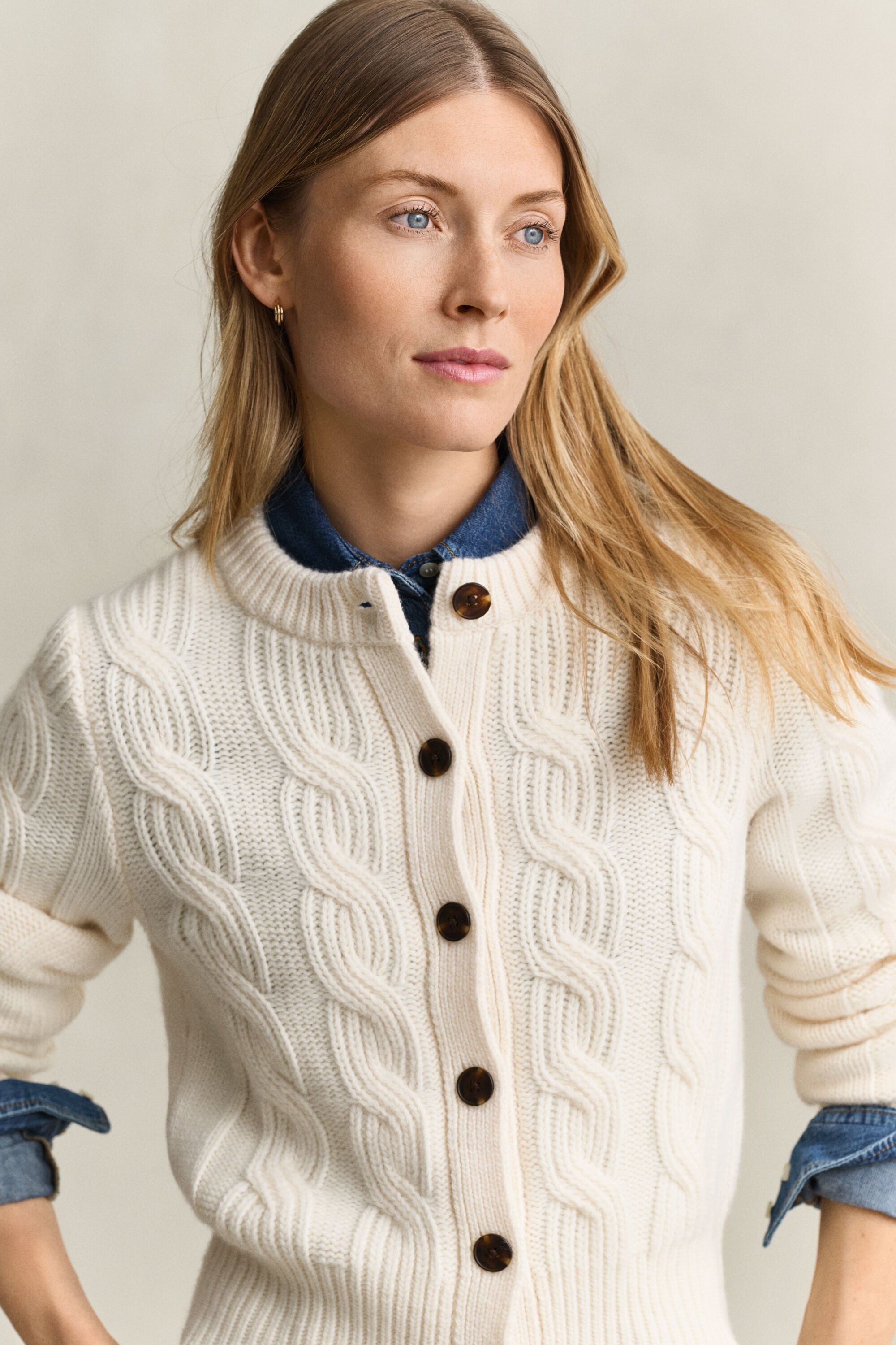 Cardigan en maille torsadée de laine mélangée