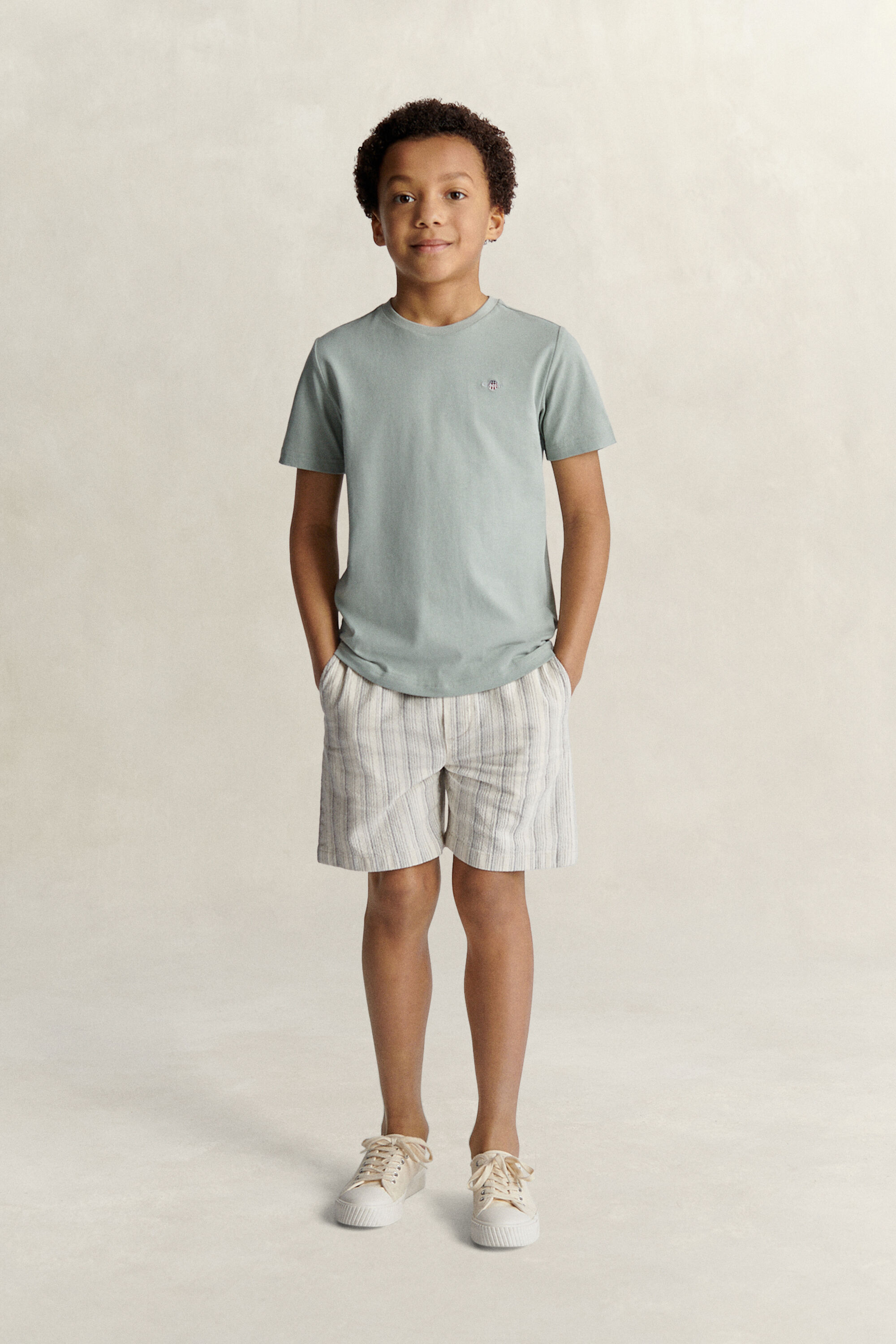 T-shirt Shield Ado
