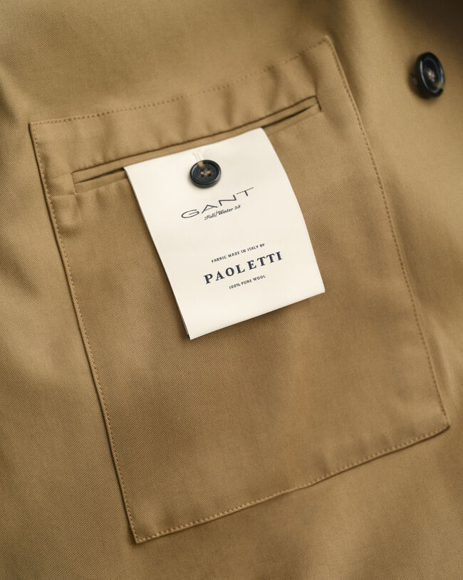 Trench-coat à coutures fixées