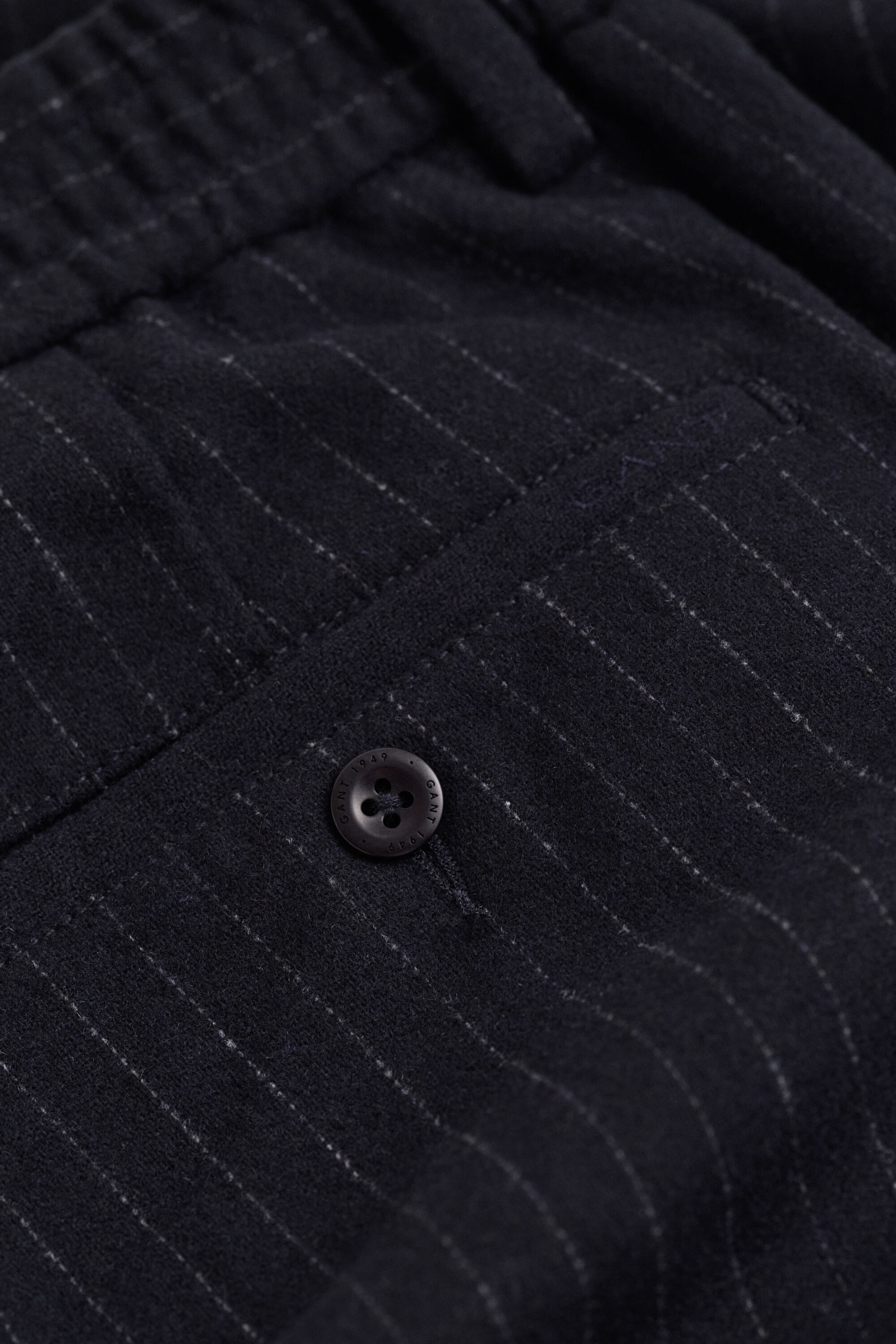 Pantalon coupe fuselée en flanelle de laine