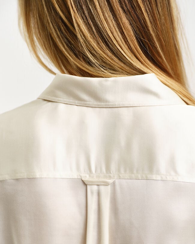 Chemise regular fit à poche