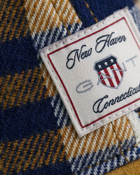 Pet in houthakkersstijl