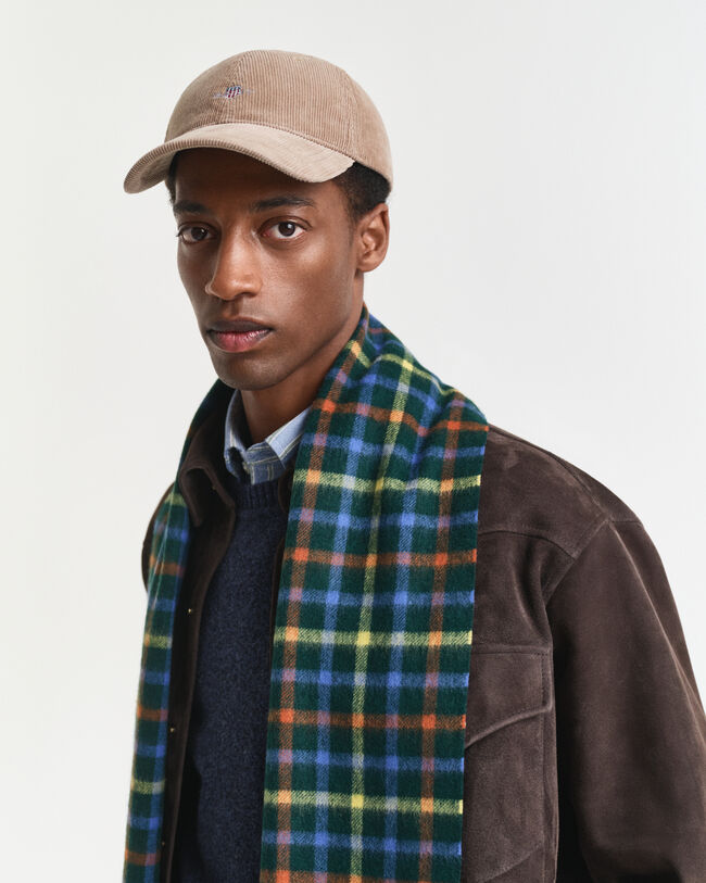 Casquette en velours côtelé avec écusson