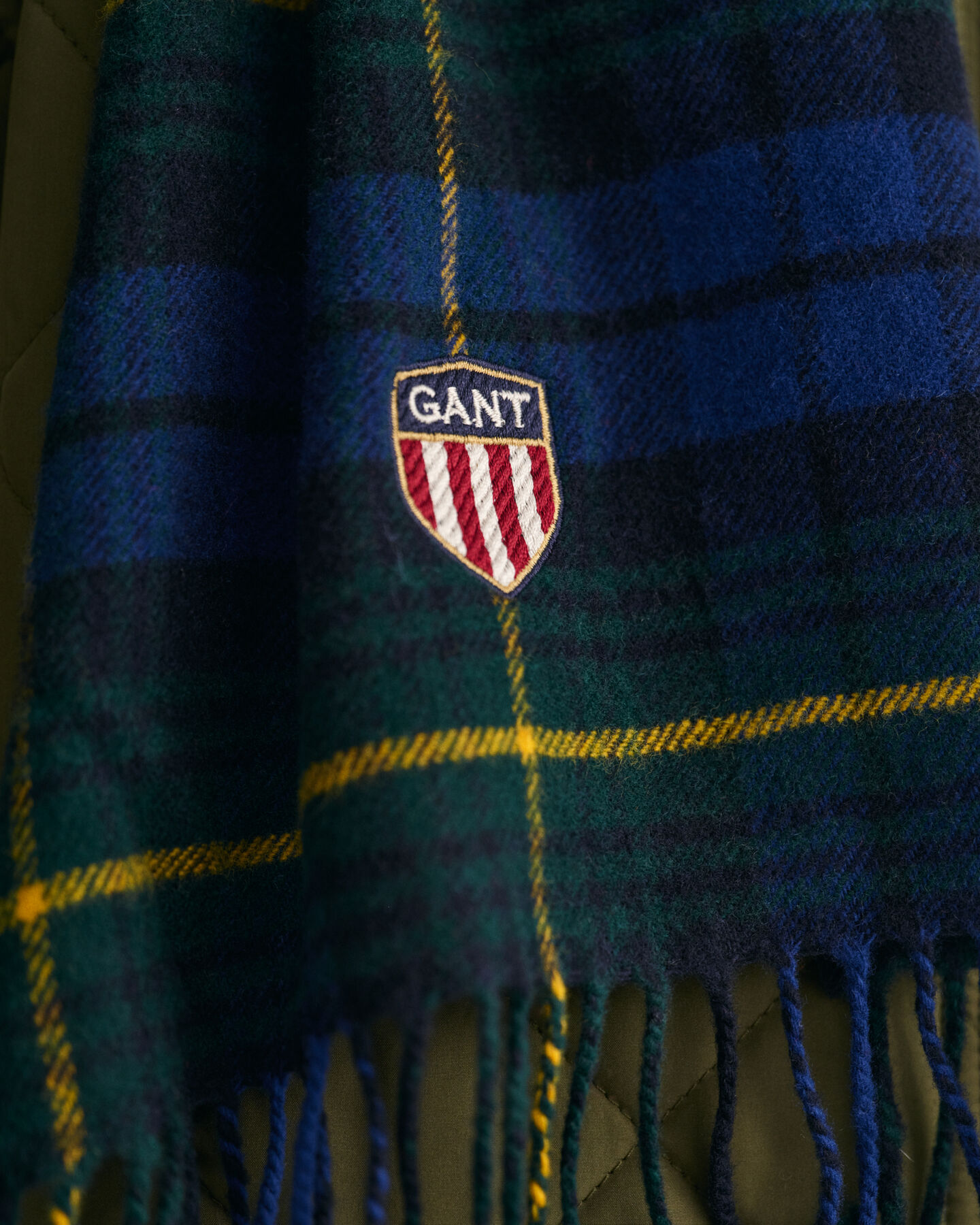 Geweven wollen sjaal met ruitje